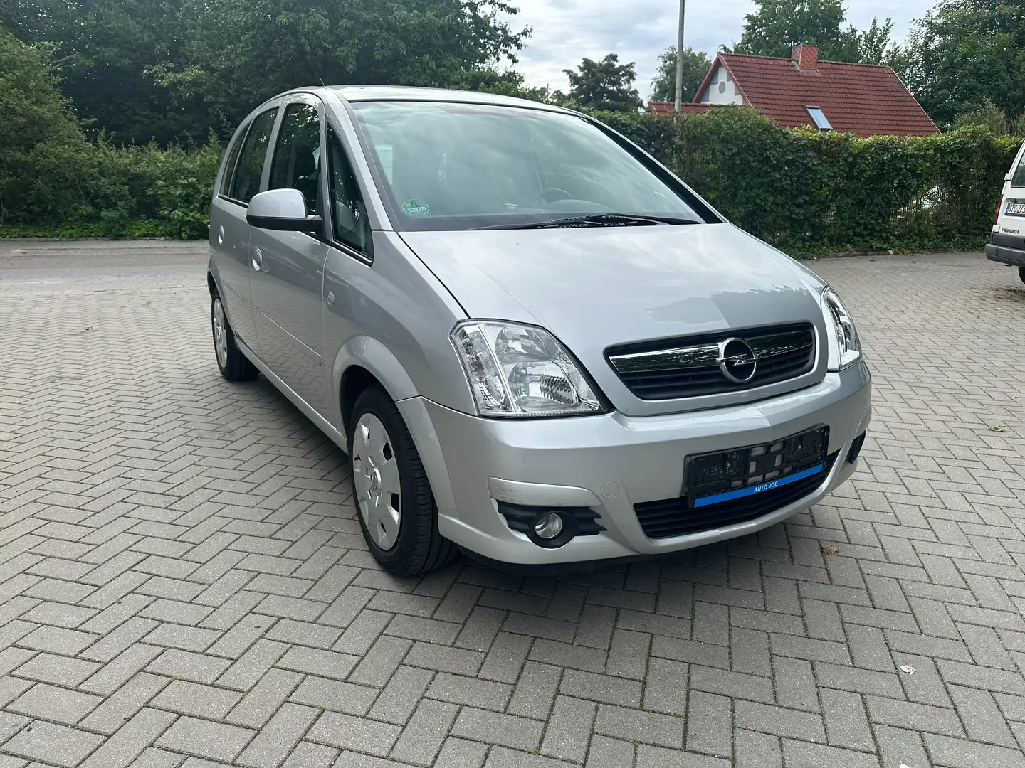 Opel Meriva Edition / Tüv Neu / Automatik Getriebe Grau - 2
