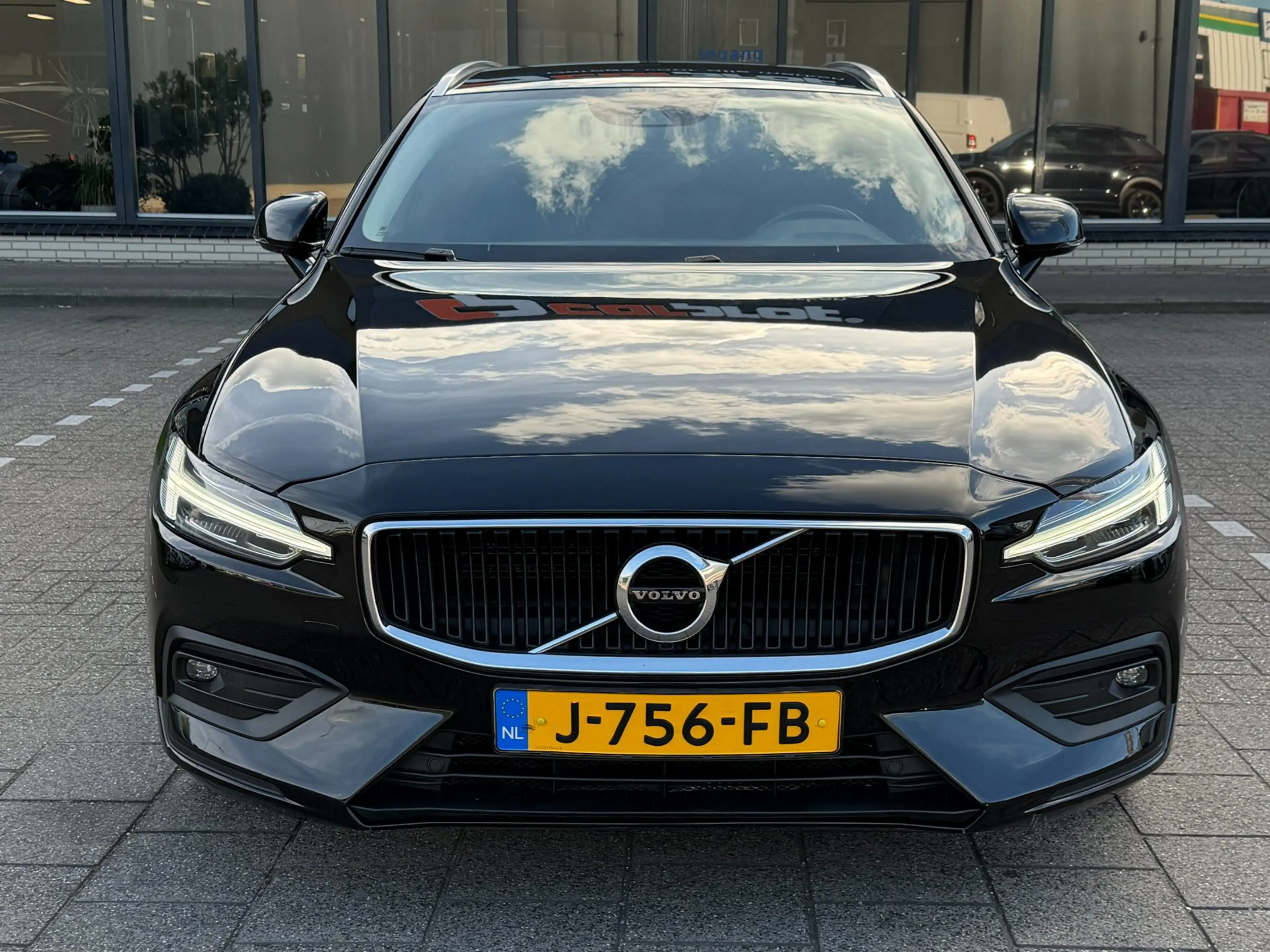 Volvo V60 2.0 B4 Business Pro l ACC l DEALER ONDERHOUDEN — photo 14