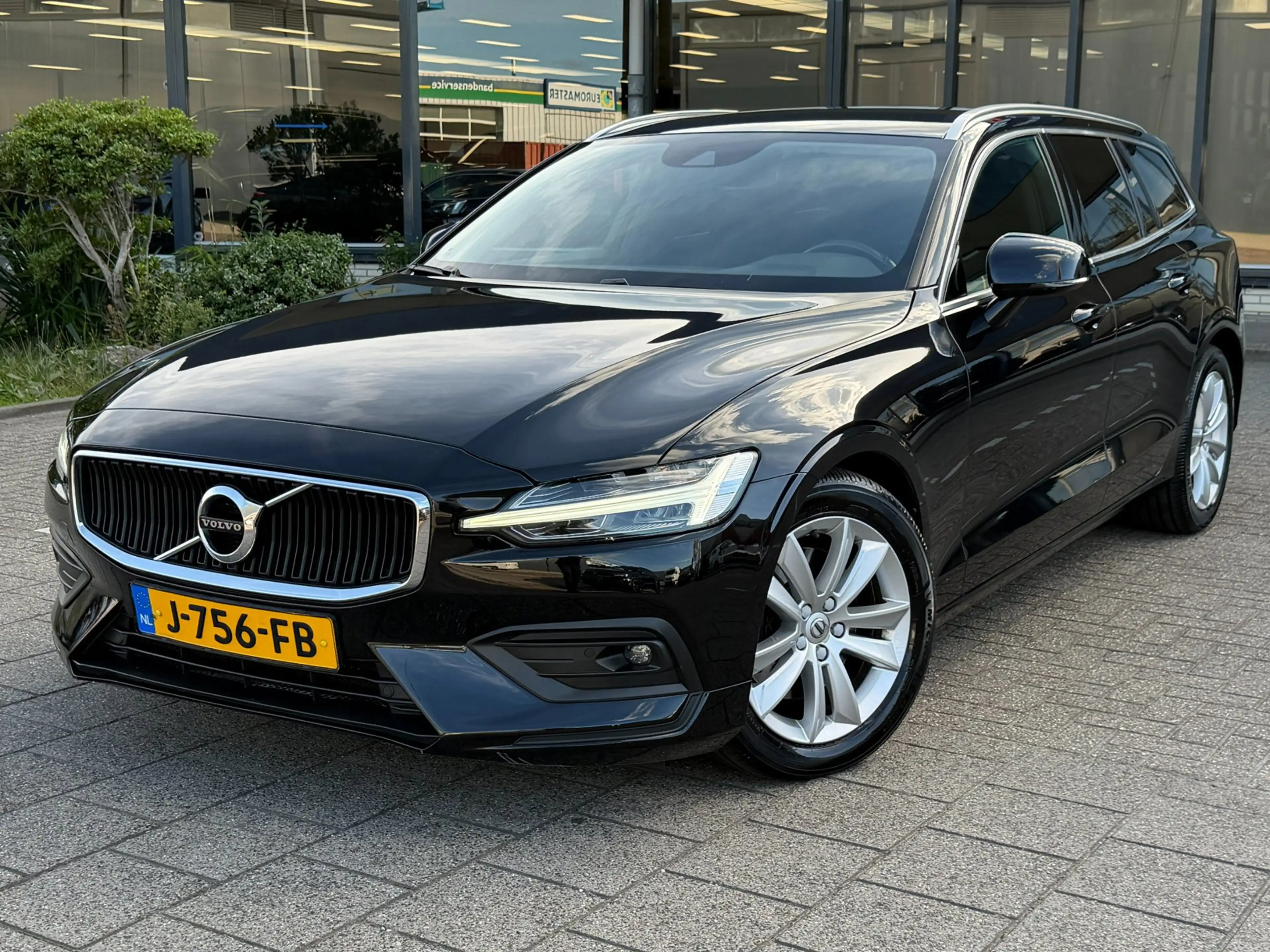 Volvo V60 2.0 B4 Business Pro l ACC l DEALER ONDERHOUDEN