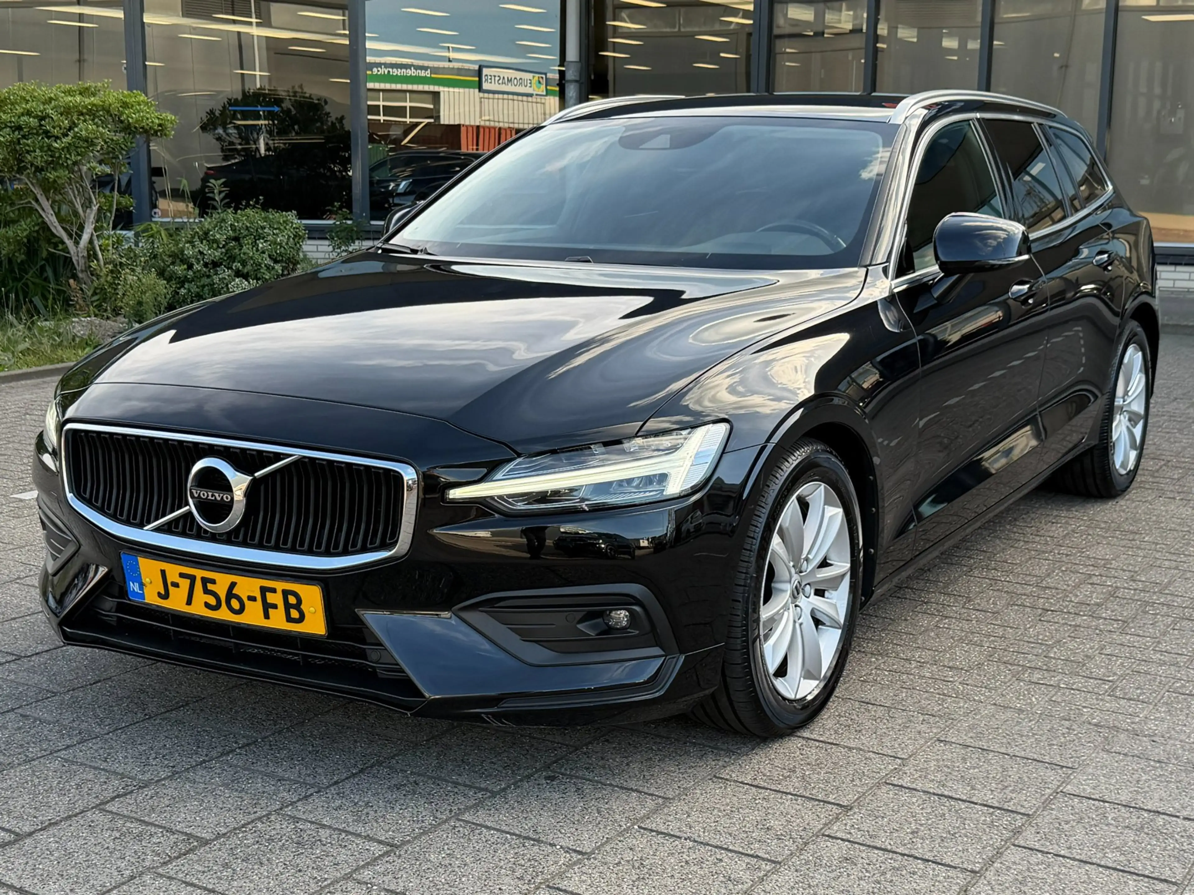 Volvo V60 2.0 B4 Business Pro l ACC l DEALER ONDERHOUDEN — photo 13