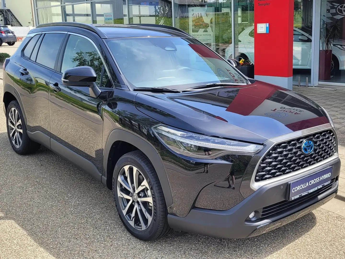 Toyota Corolla Cross Hybrid 1.8 TeamDeutschland *Lagerfahrzeug* Schwarz - 2