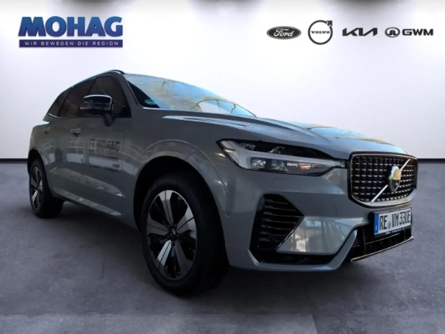 Volvo XC60 T6 AWD Plus Dark Head-Up ACC Memory Panoramadach Grau - 2