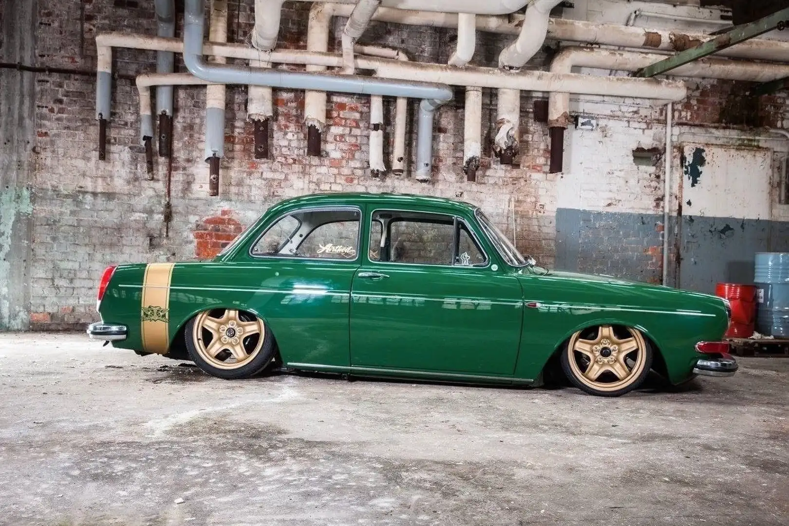 Oldtimer Volkswagen Type3 - 2