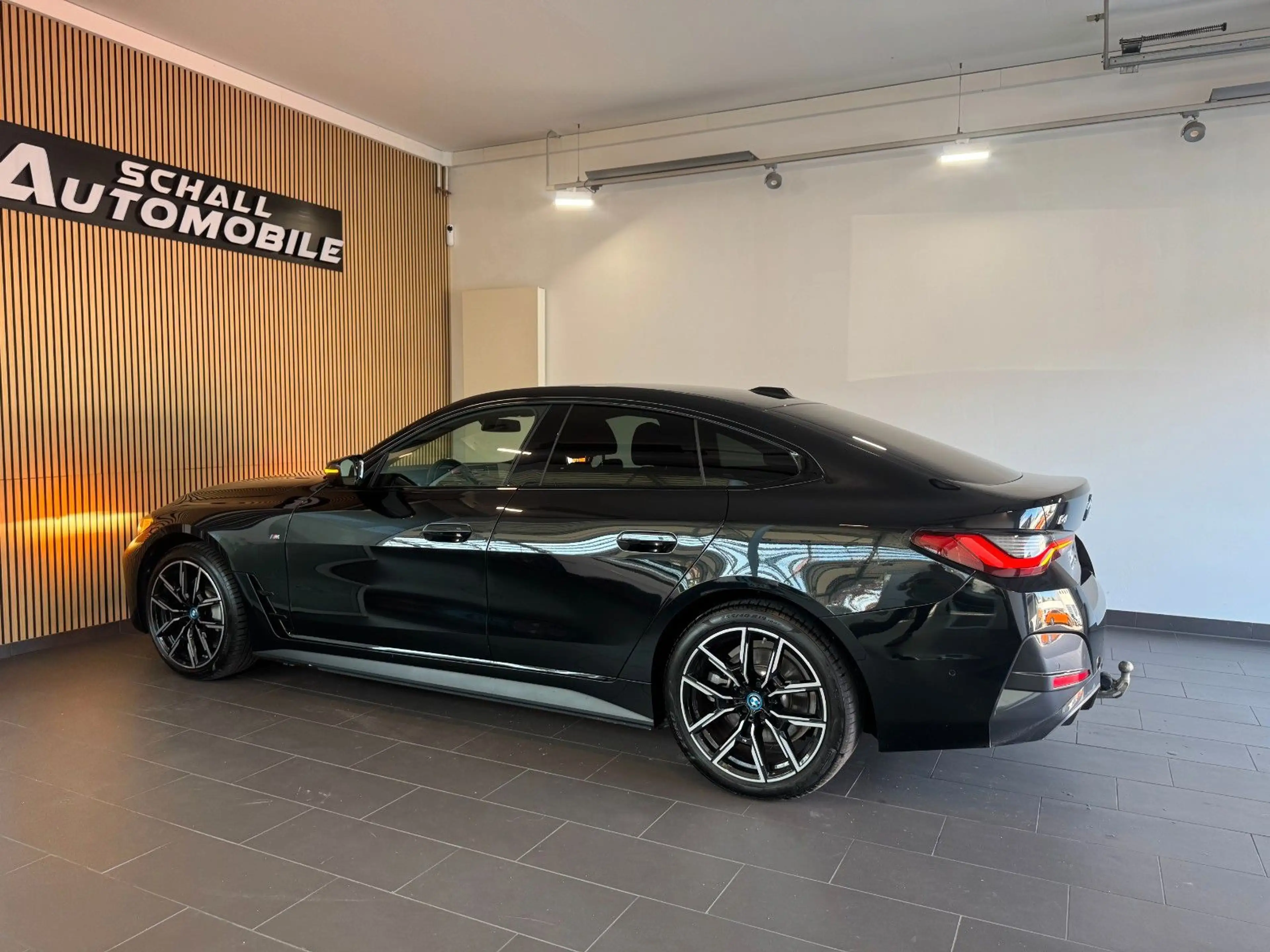 BMW i4 GC 35 *M-SPORT/DRV.-ASS-PRO/AHK/H&K/LASER/1HD — photo 5