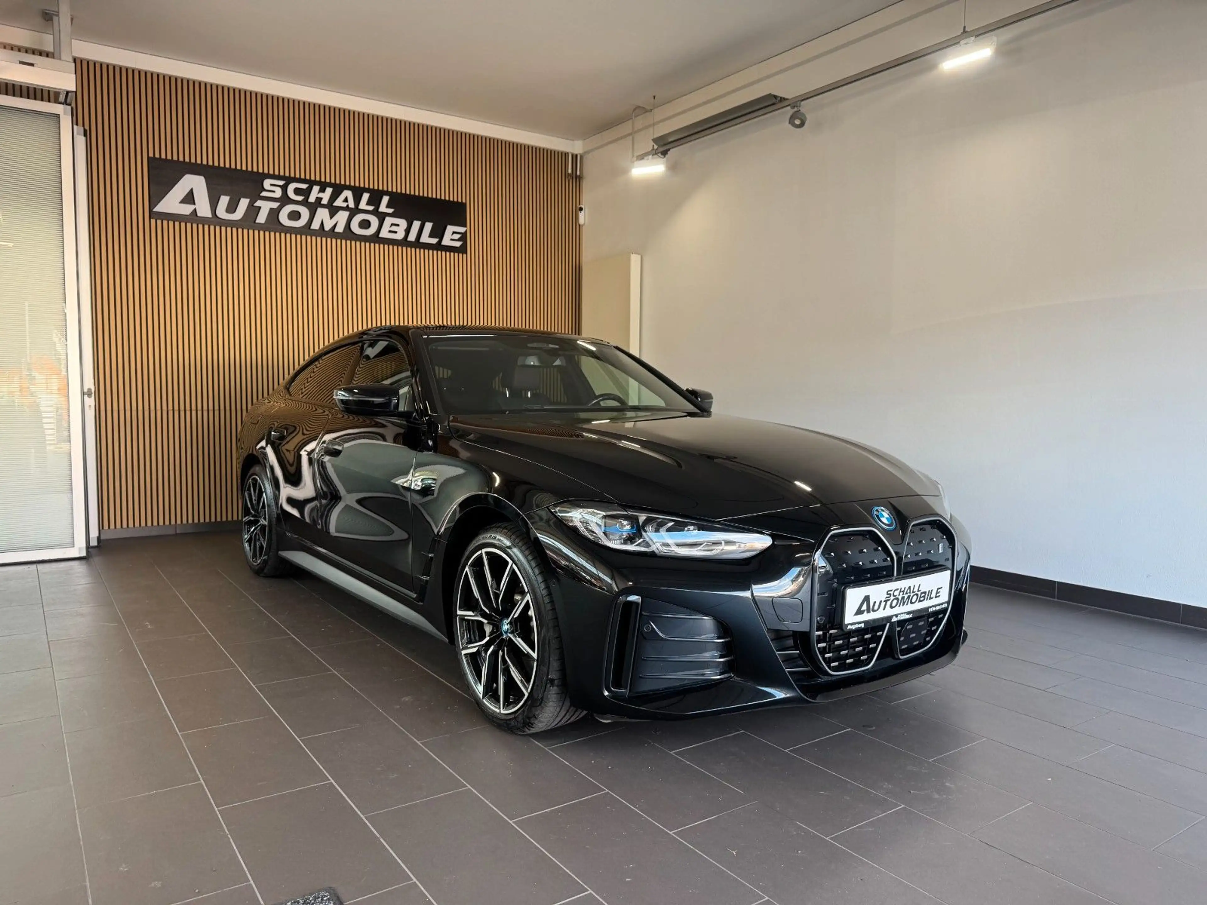 BMW i4 GC 35 *M-SPORT/DRV.-ASS-PRO/AHK/H&K/LASER/1HD — photo 3