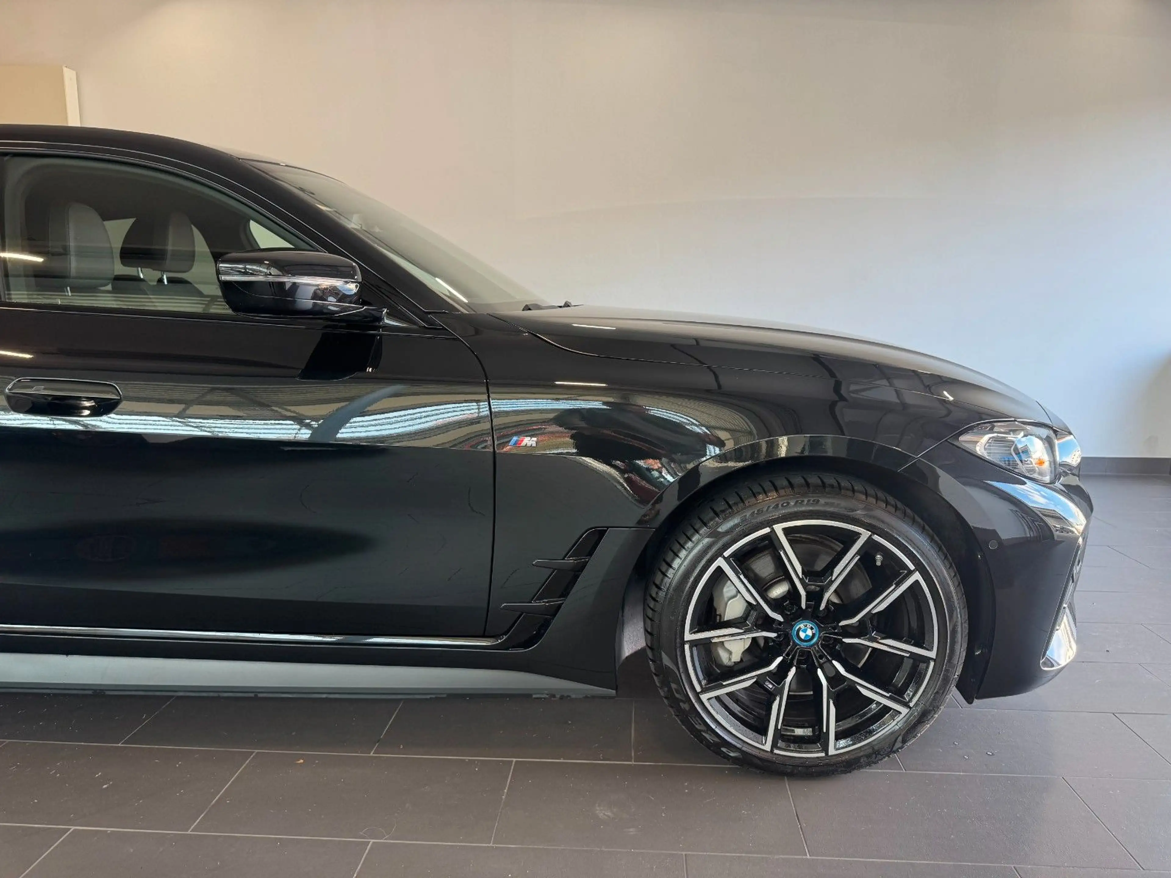 BMW i4 GC 35 *M-SPORT/DRV.-ASS-PRO/AHK/H&K/LASER/1HD — photo 9