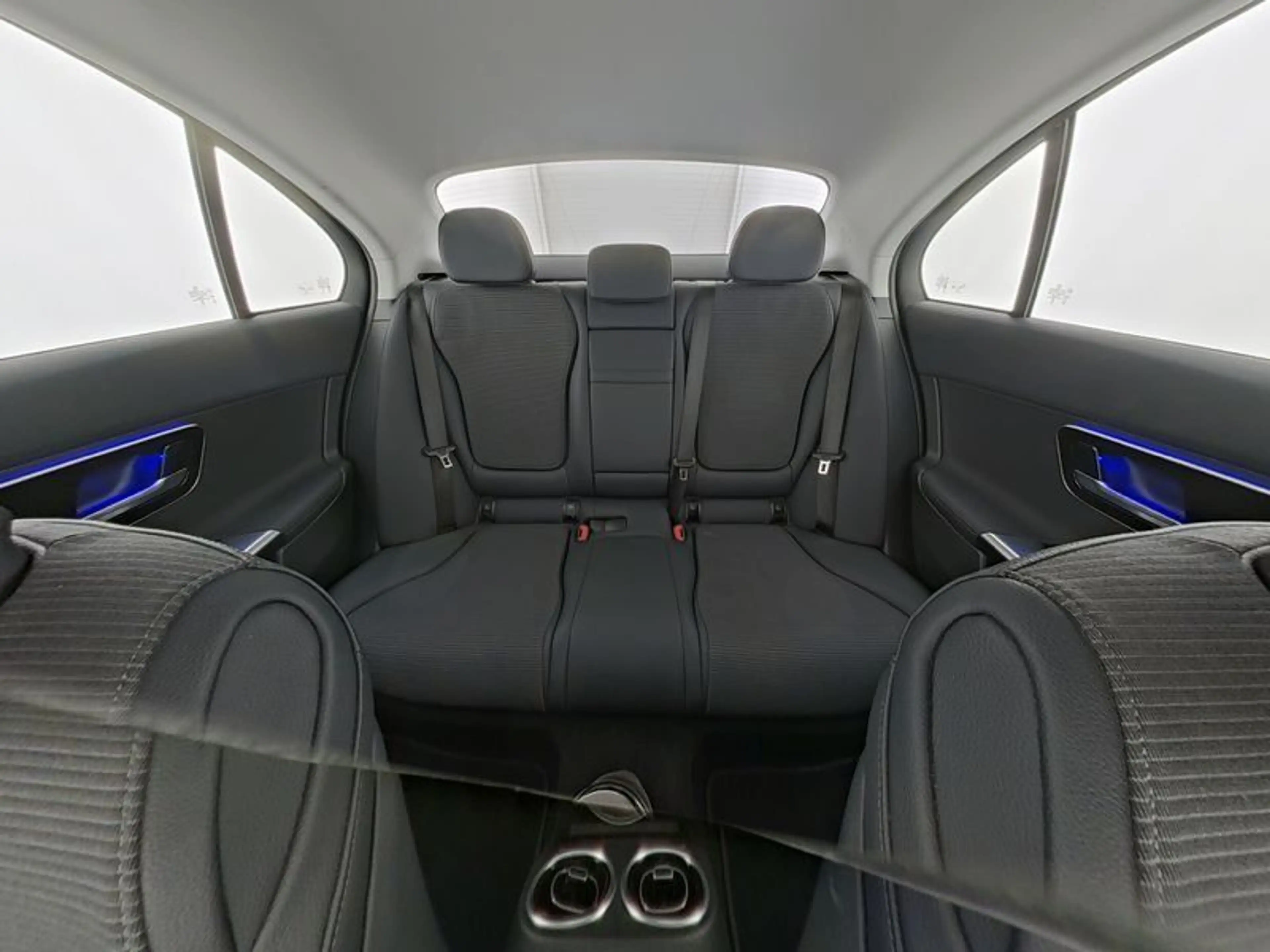 Mercedes-Benz C 180 AVANTGARDE-ADVANCED WINTER TOTWINKEL SPUR — photo 10