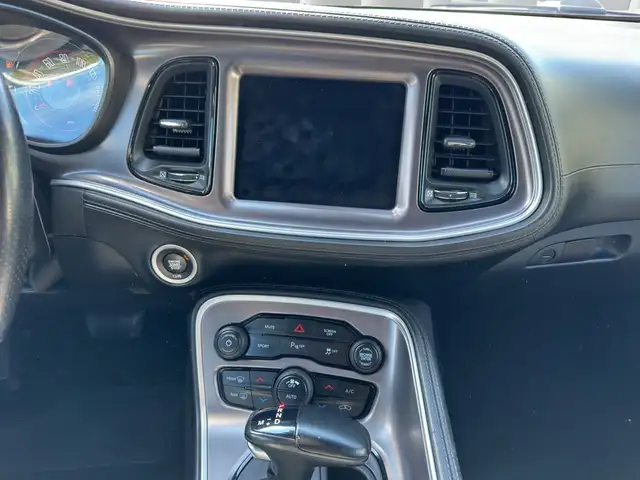 Dodge Challenger view 14