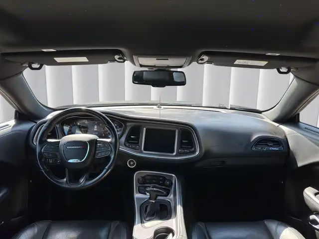 Dodge Challenger view 11