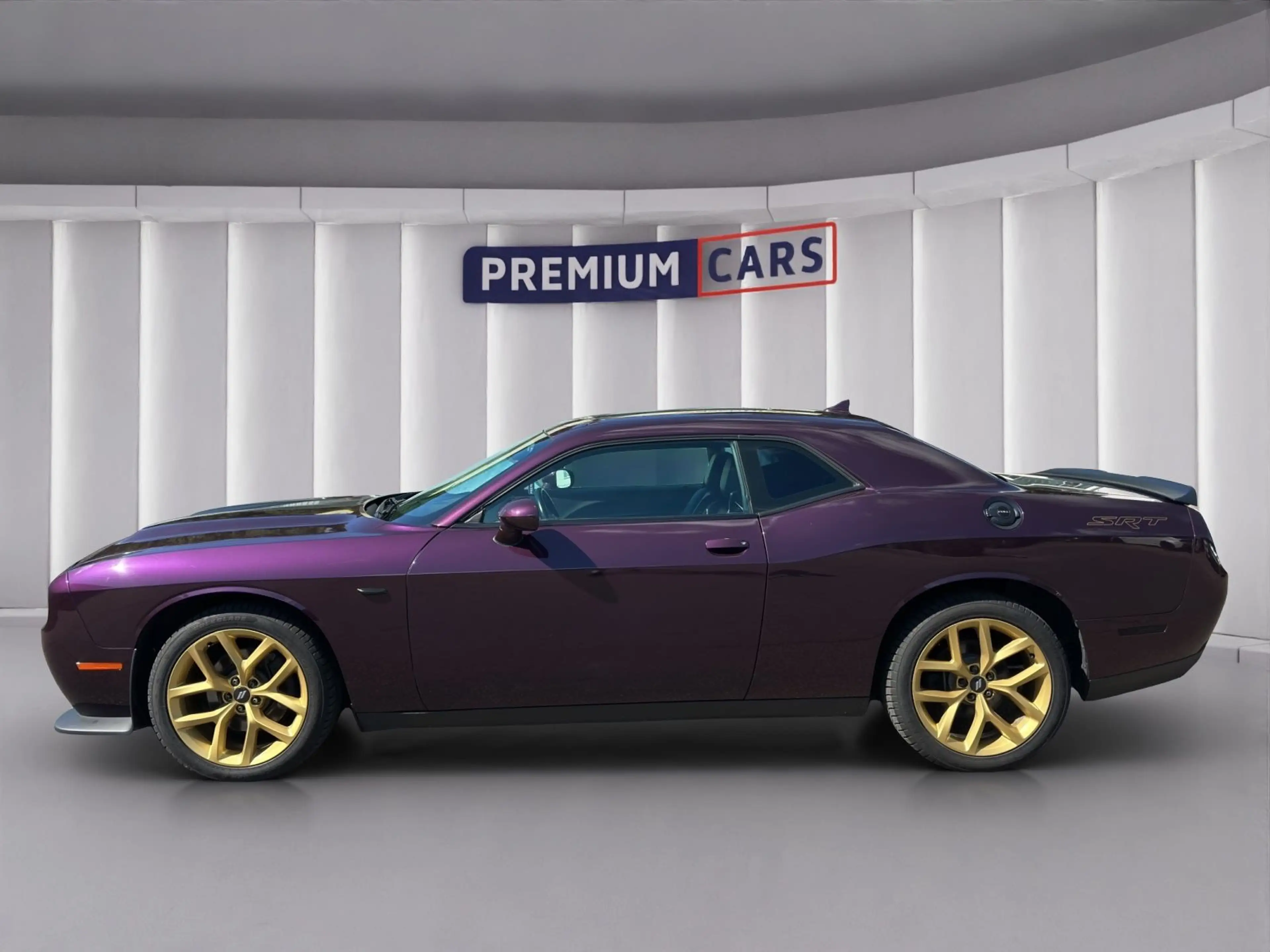 Dodge Challenger SXT Coupe — photo 2