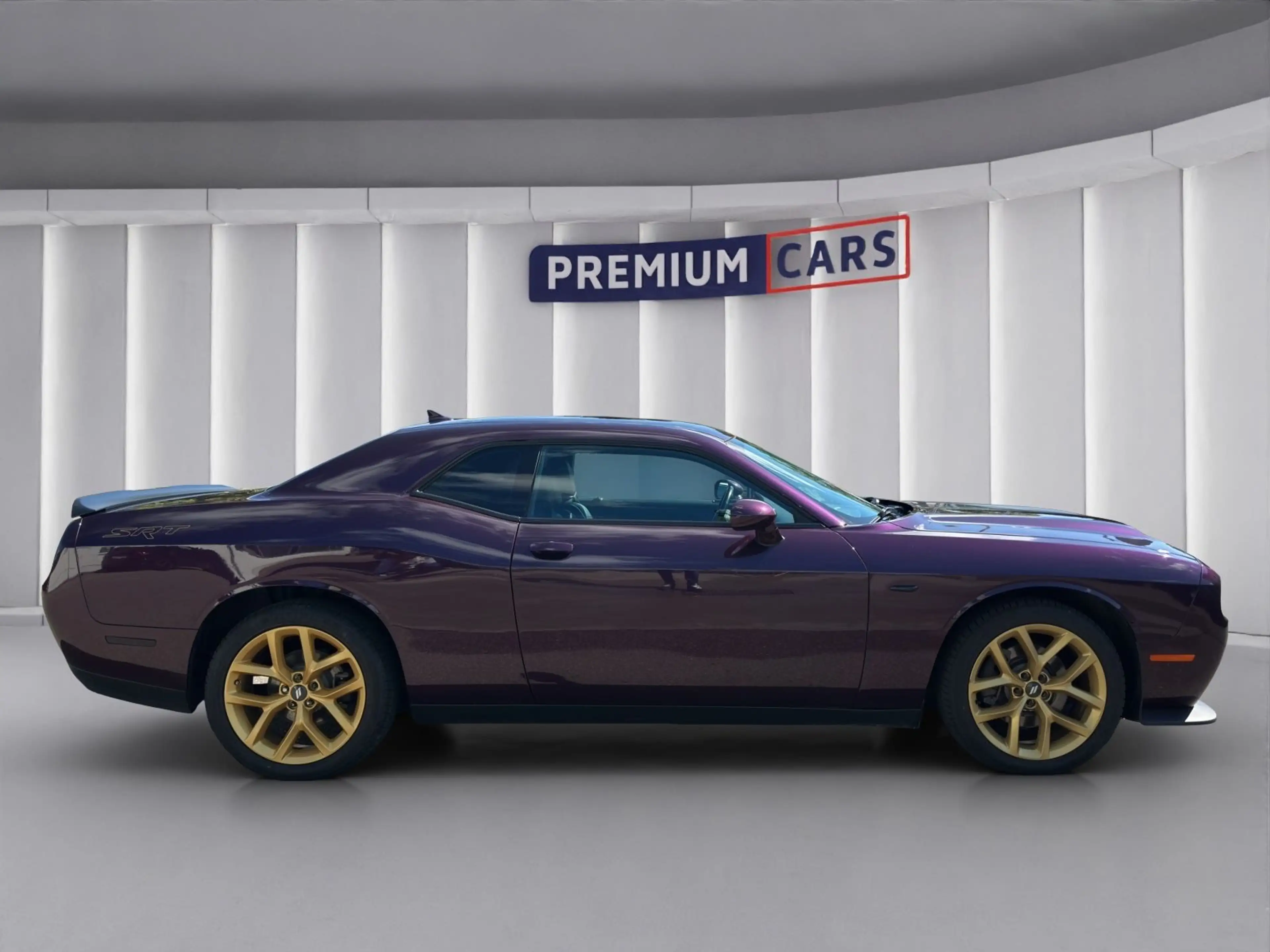 Dodge Challenger SXT Coupe — photo 6