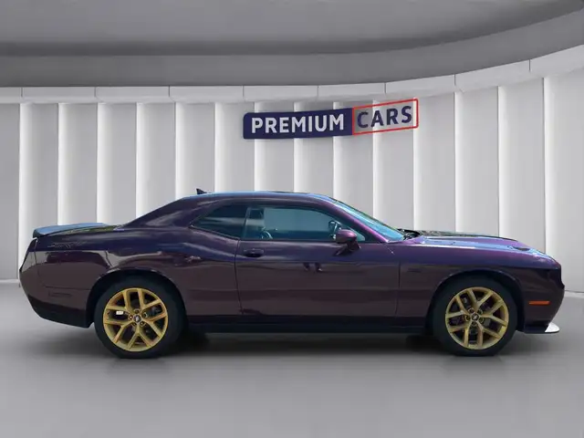 Dodge Challenger view 6