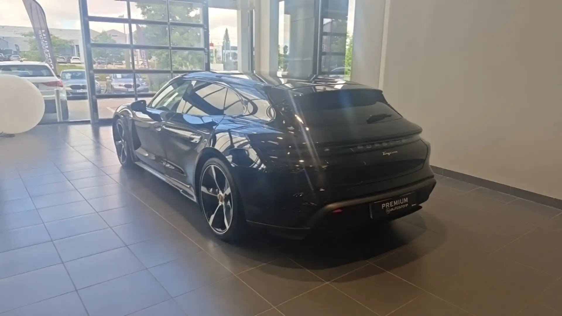 Porsche Taycan Sport Turismo 476 ch avec Batterie Performance Plu Noir - 2