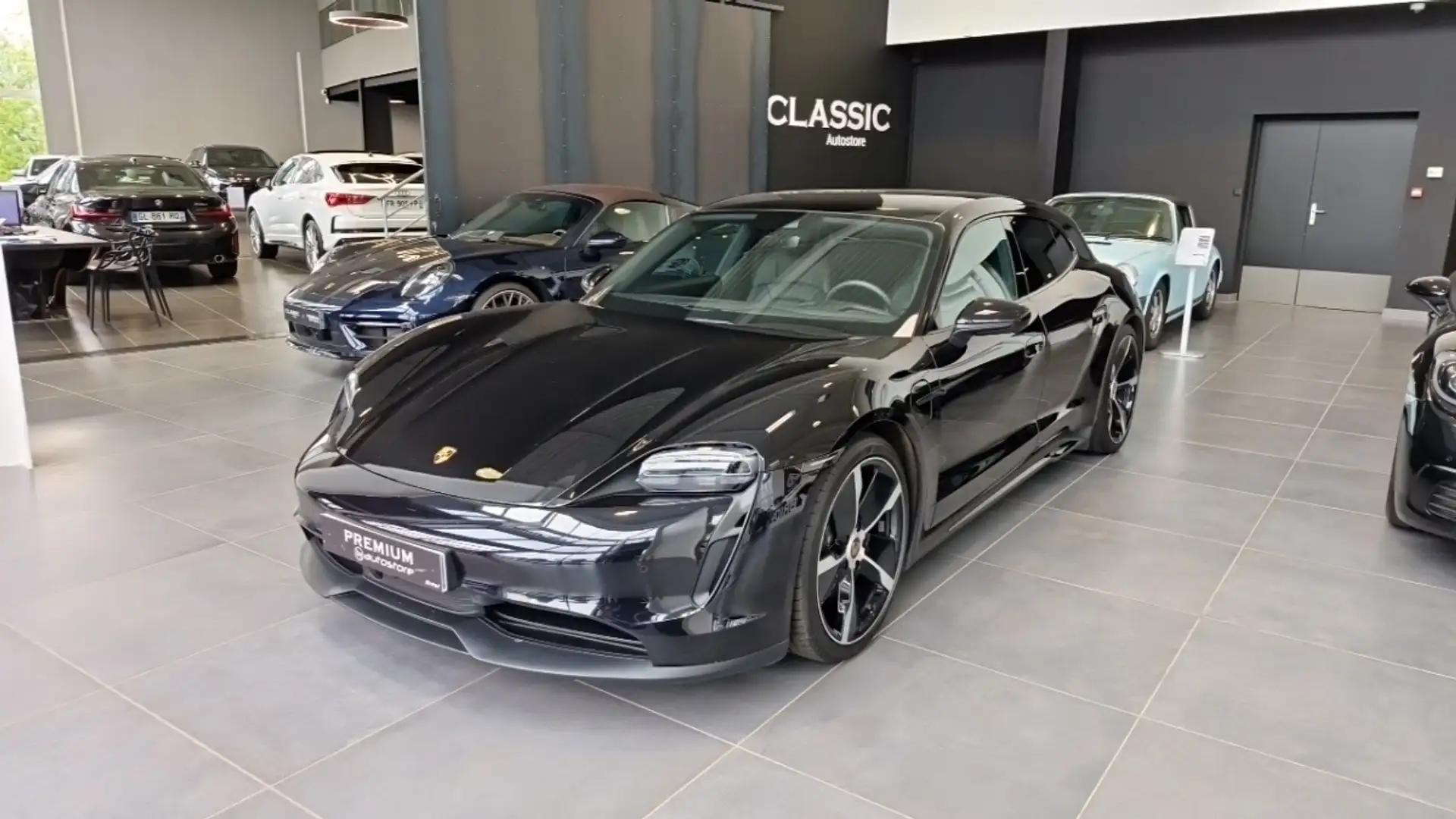 Porsche Taycan Sport Turismo 476 ch avec Batterie Performance Plu Schwarz - 1