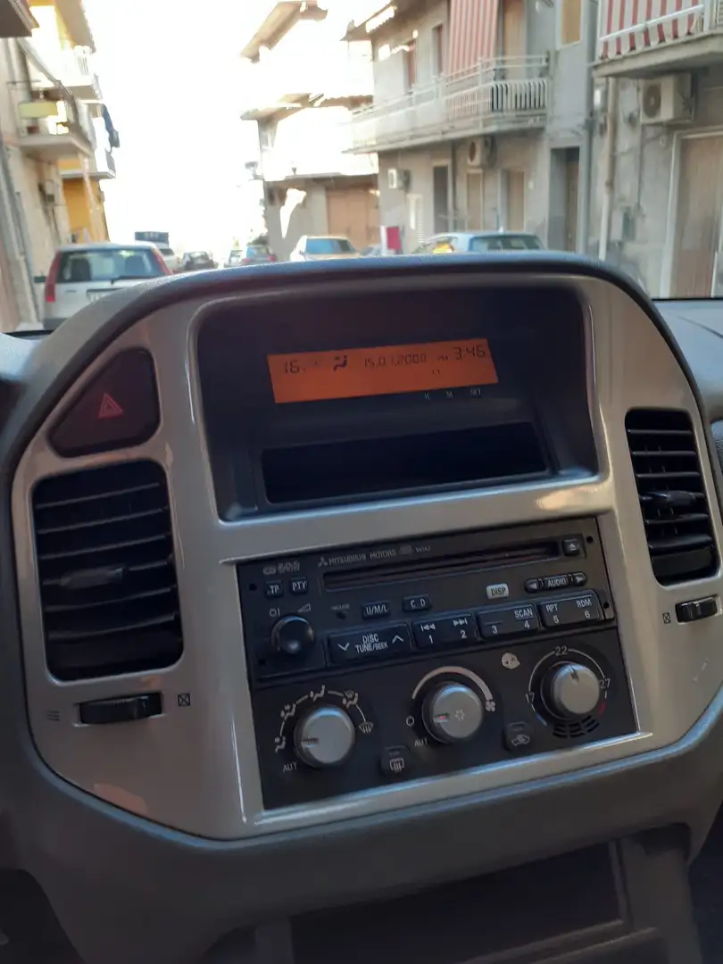 Mitsubishi Pajero 3p 3.2 tdi 16v di-d Dakar auto - 1