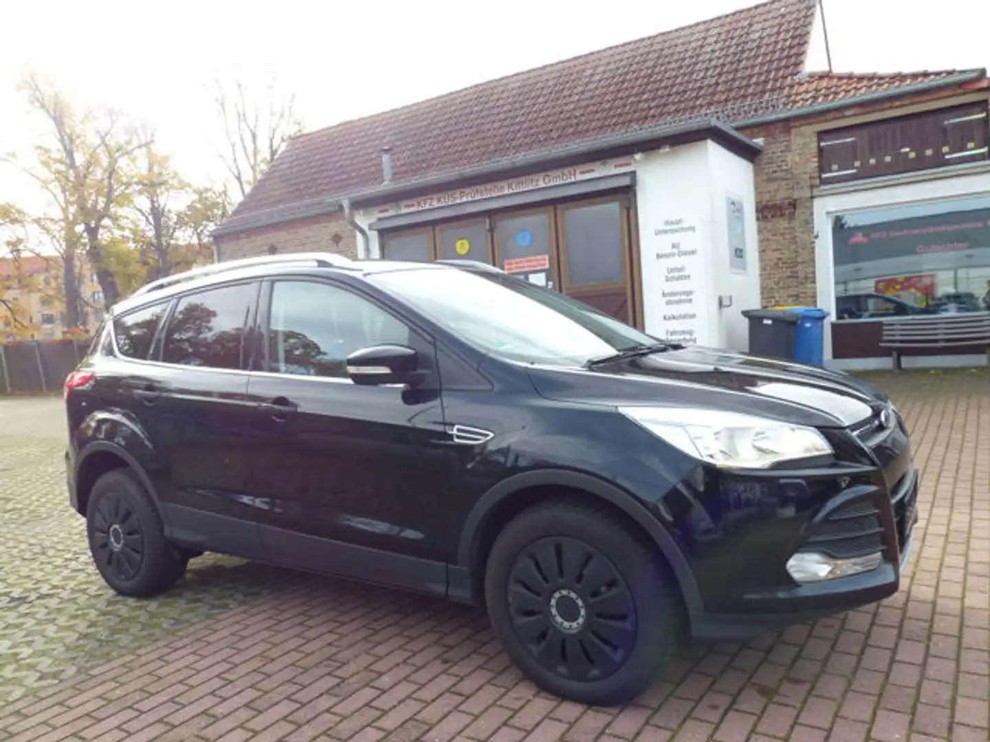 Ford Kuga 1.6 Xenon,Tempom.,Sitzheiz. , AHK Noir - 2