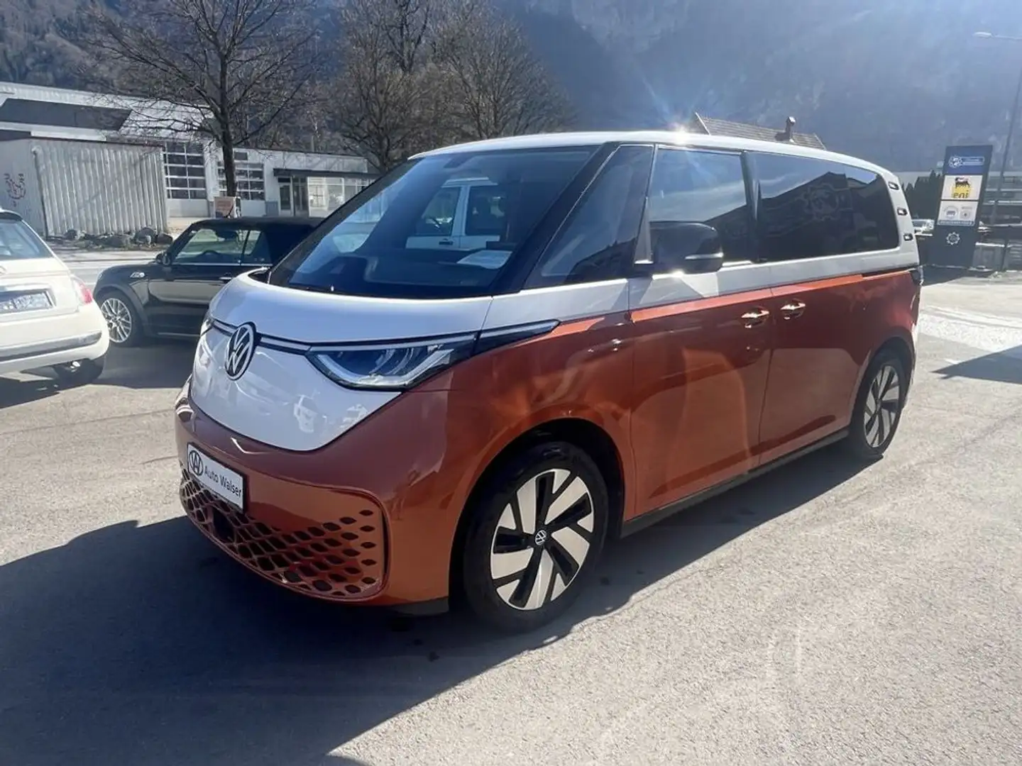 Volkswagen ID. Buzz 150 kW Pro Orange - 1