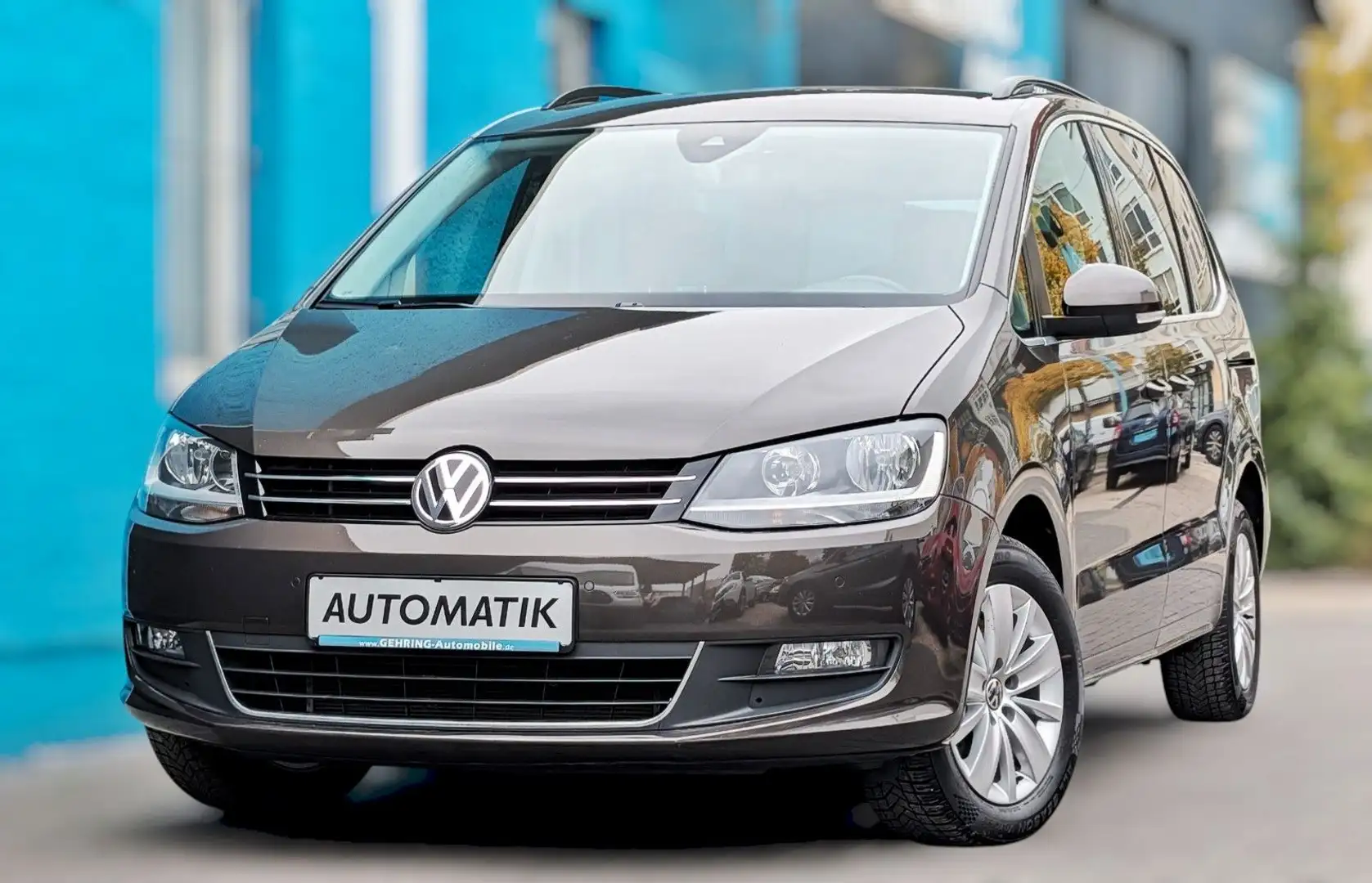 Volkswagen Sharan Comf 150 7 Sitz DSG Navi Alu Allwetter SH Brun - 1