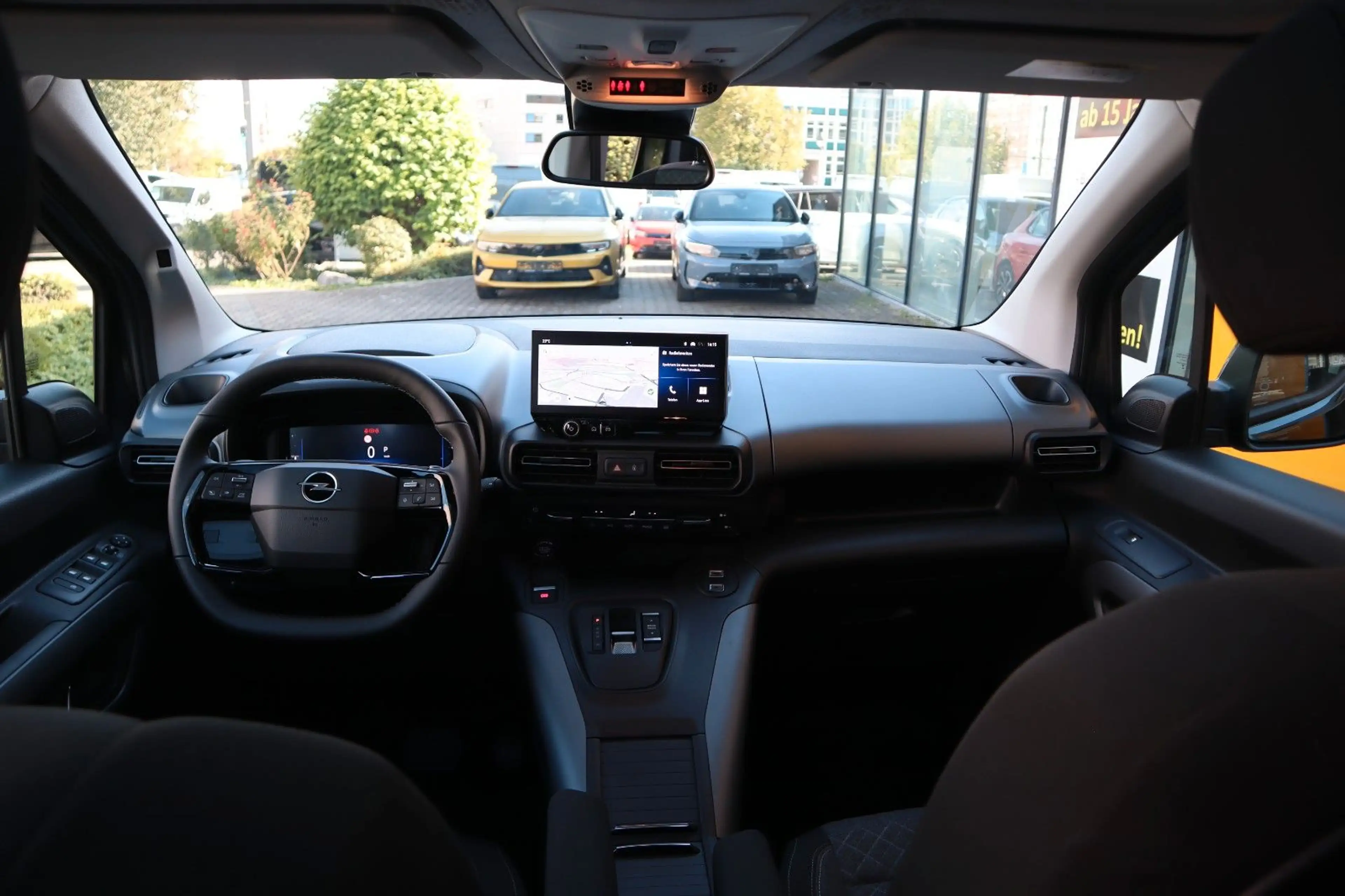 Opel Combo Life 1.5D AT8 GS Navi Sitzhzg Kamera — photo 9