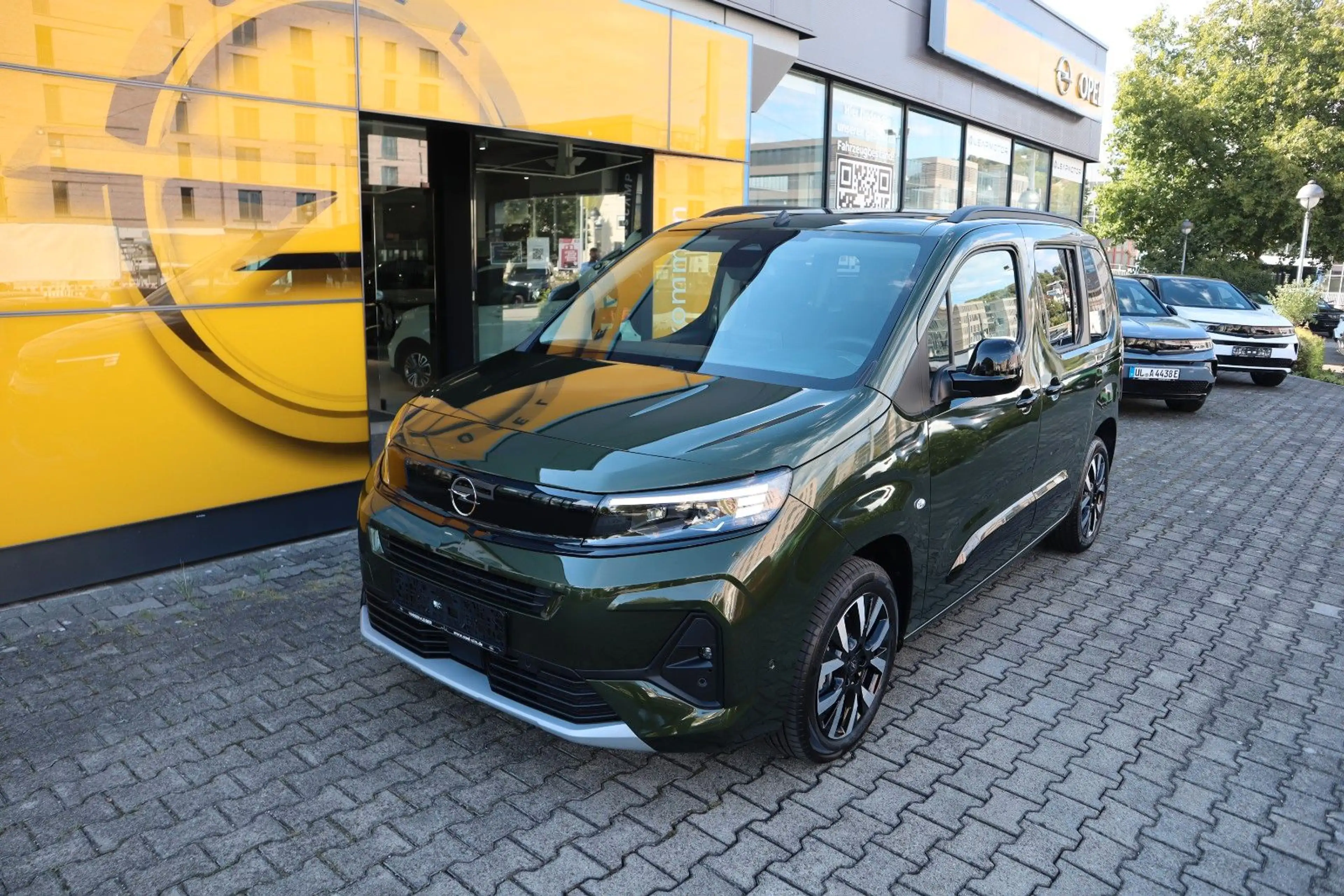Opel Combo Life 1.5D AT8 GS Navi Sitzhzg Kamera