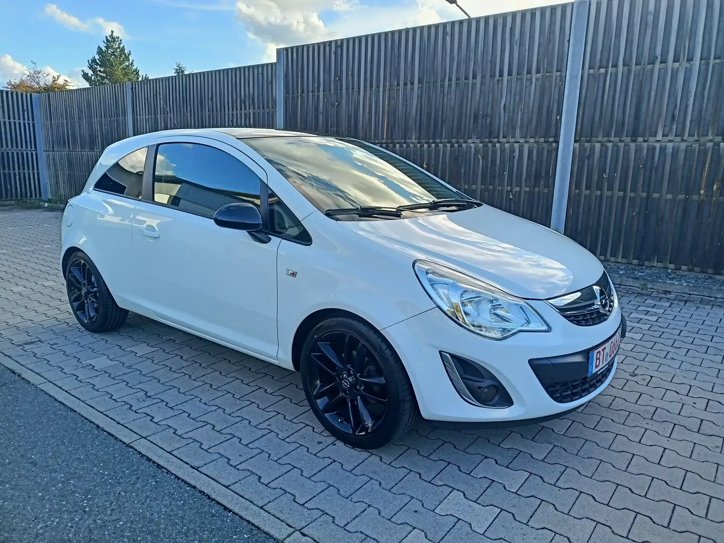 Opel Corsa Color Edition (HU + Service neu) Weiß - 1