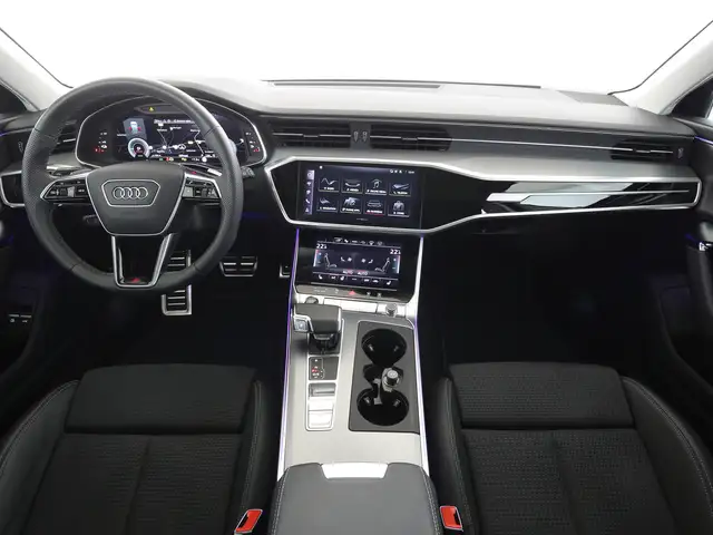 Audi A6 view 12