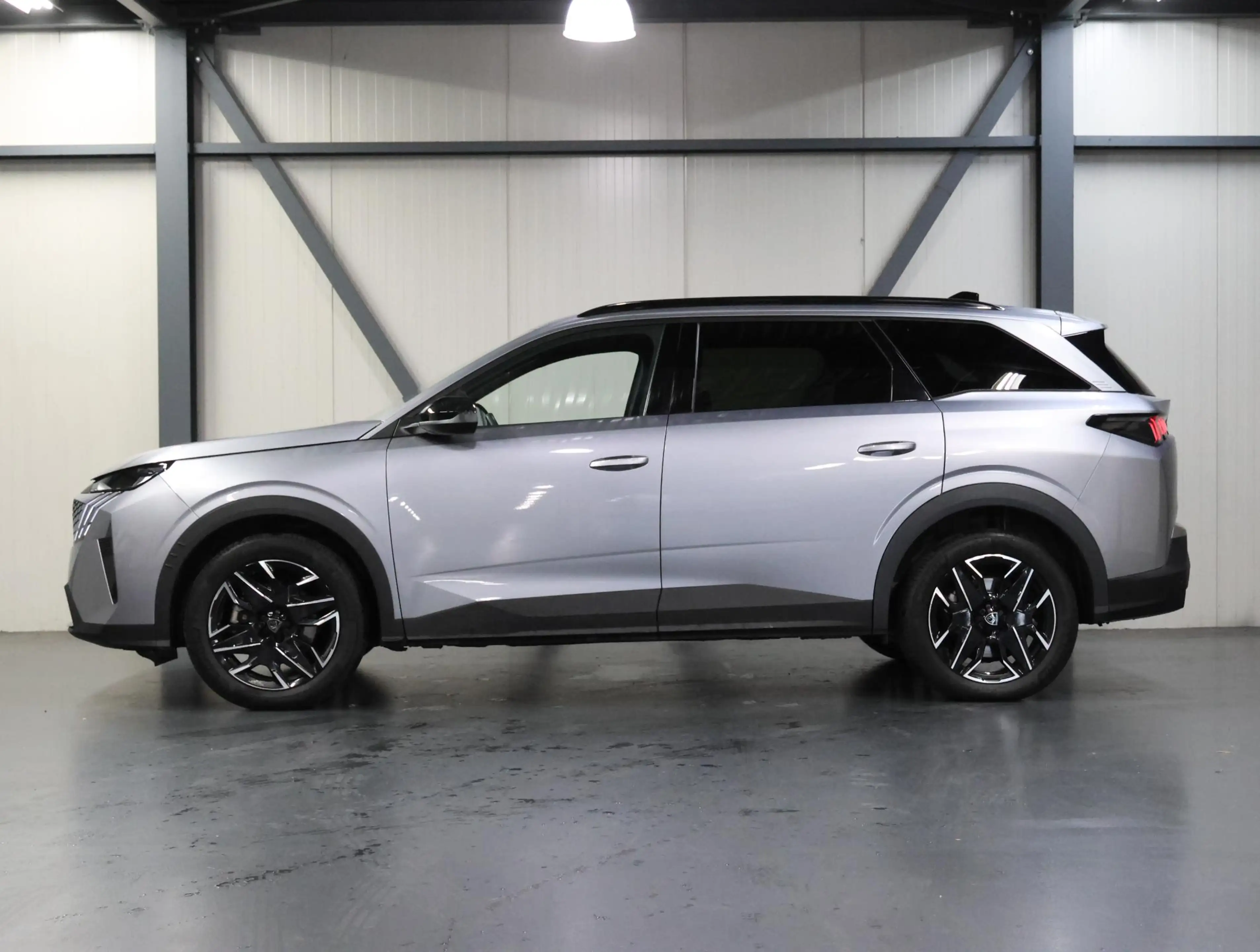 Peugeot 5008 145pk Hybrid Allure | Trekhaak | AUTOMAAT | Naviga — photo 2
