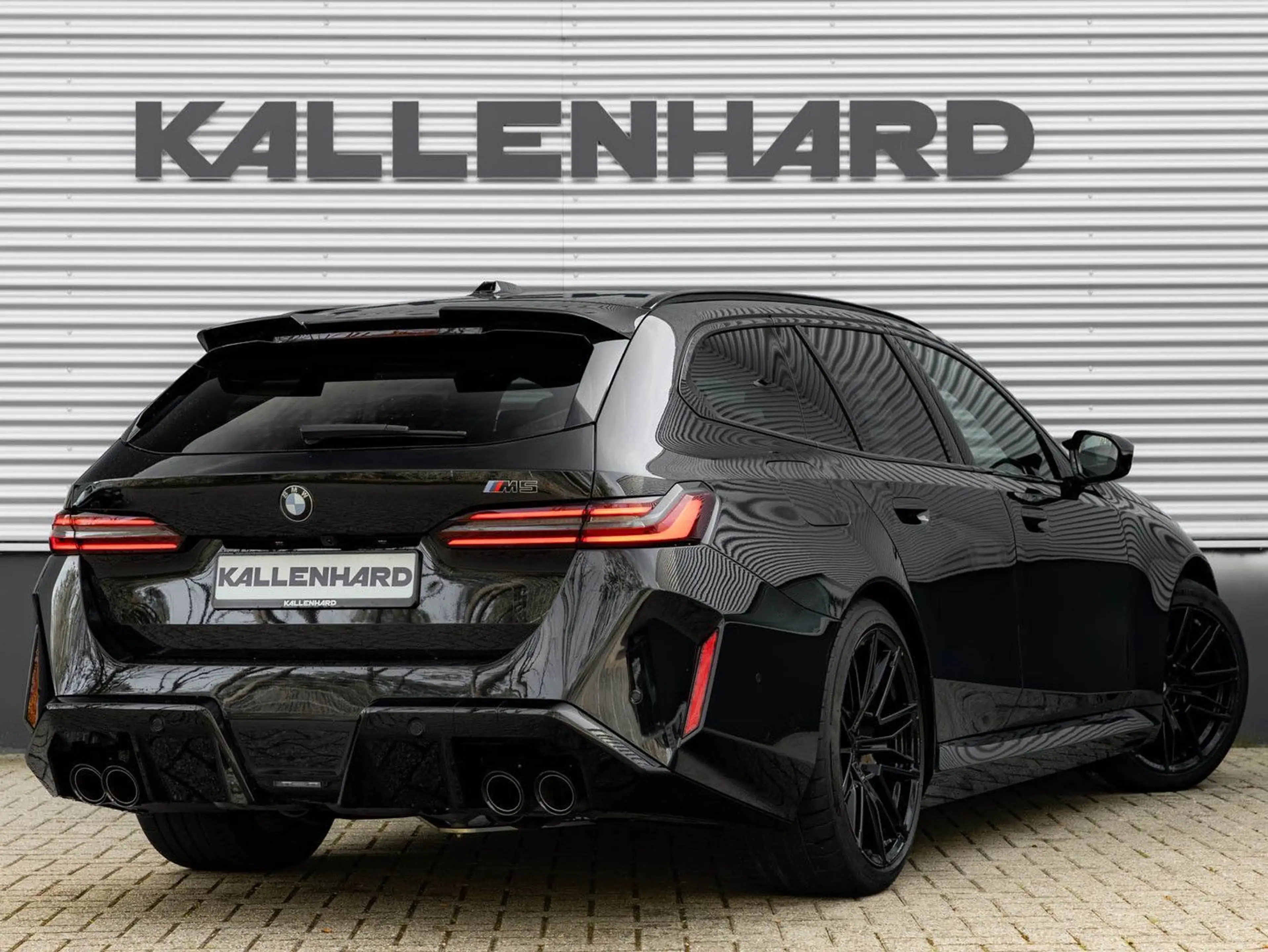 BMW M5 5-serie Touring - Pano - AHK - Bowers & Wilki — photo 3