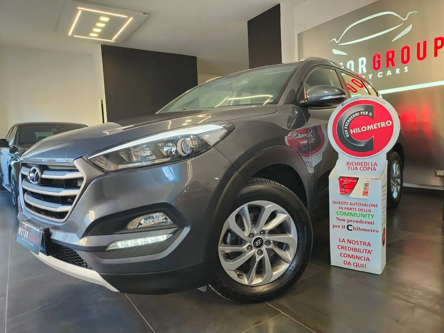 Hyundai TUCSON Tucson 1.7 CRDi Comfort Gris - 1