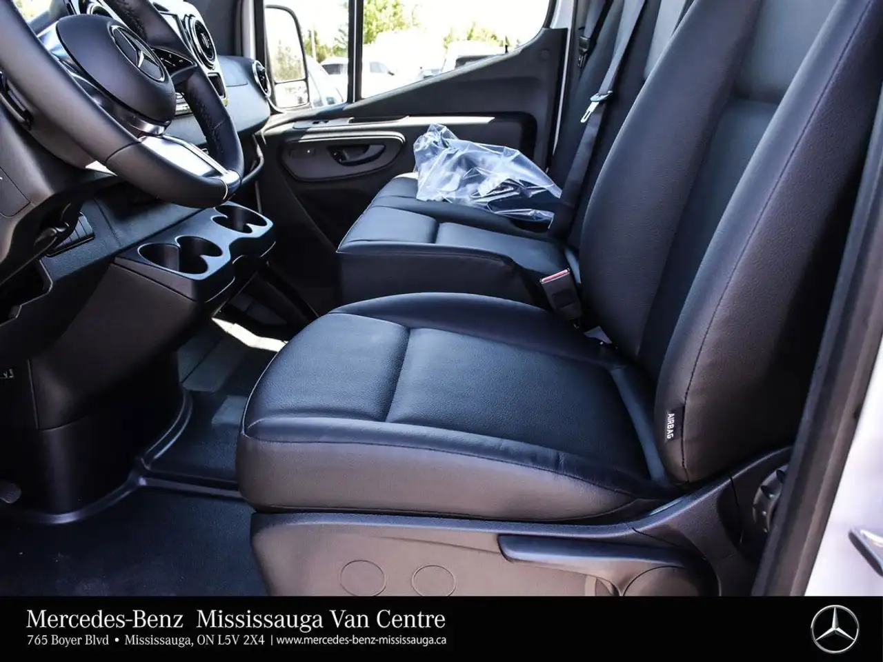 Mercedes-Benz Sprinter снимка Mercedes-Benz Sprinter