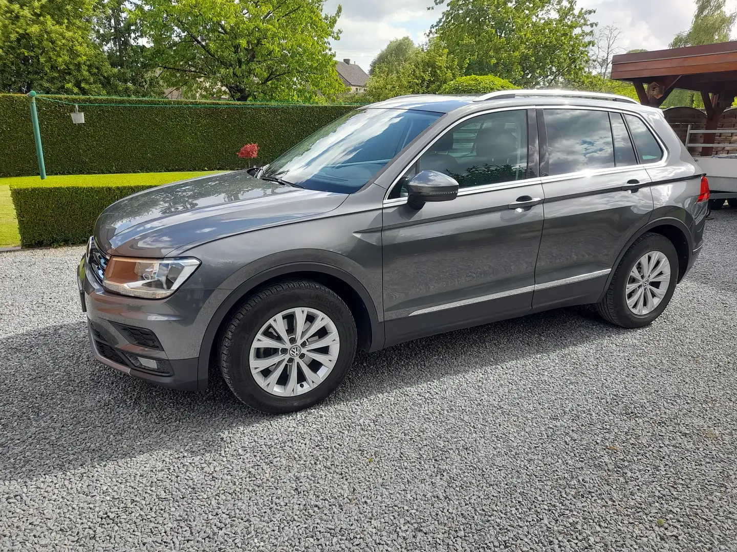 Volkswagen Tiguan Tiguan 1.5 TSI ACT Comfortline OPF Grijs - 2