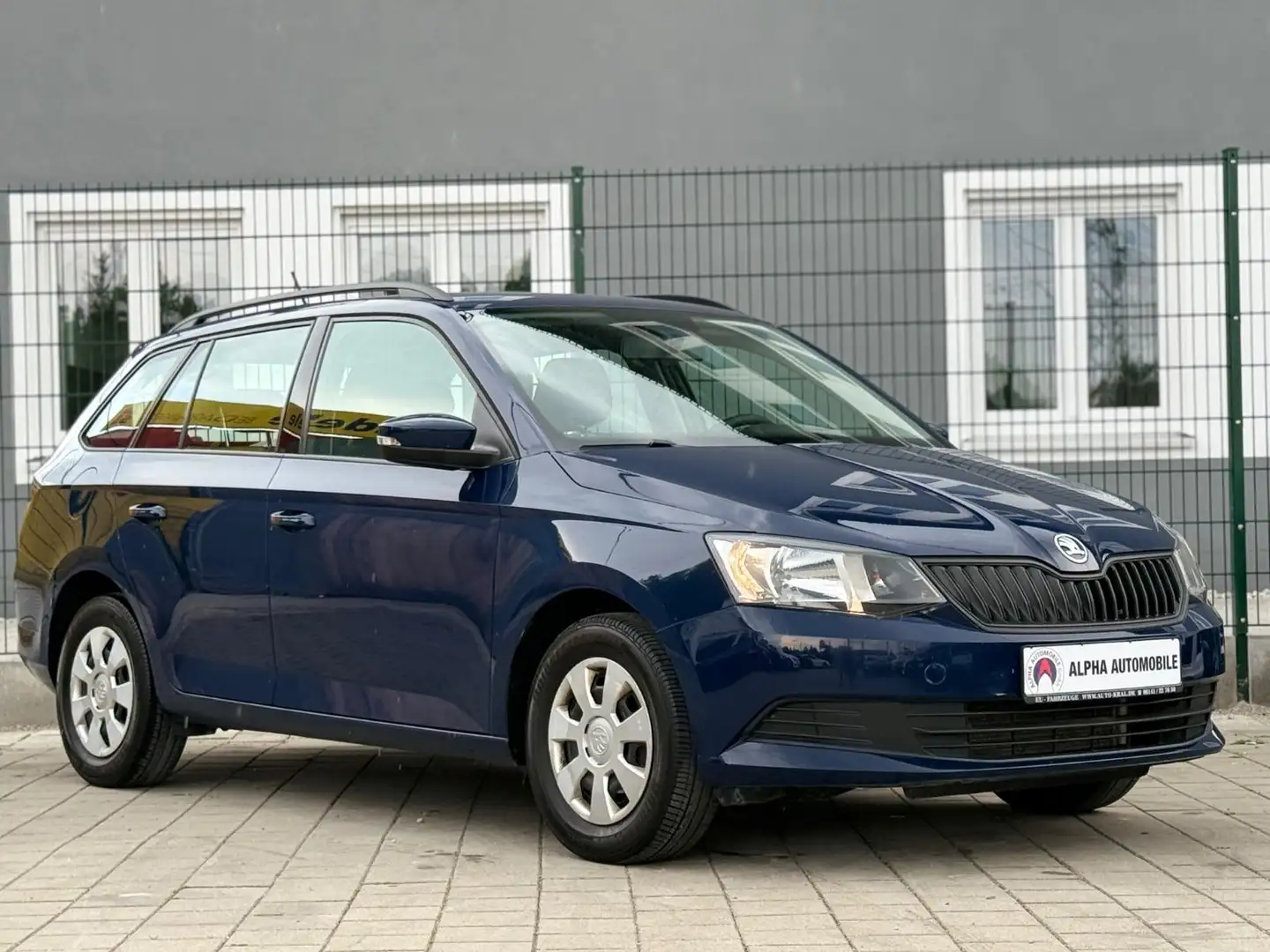 Skoda Fabia Combi Active Blau - 2