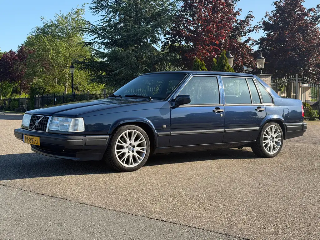 Volvo 940 1997 из Европы — купить под ключ