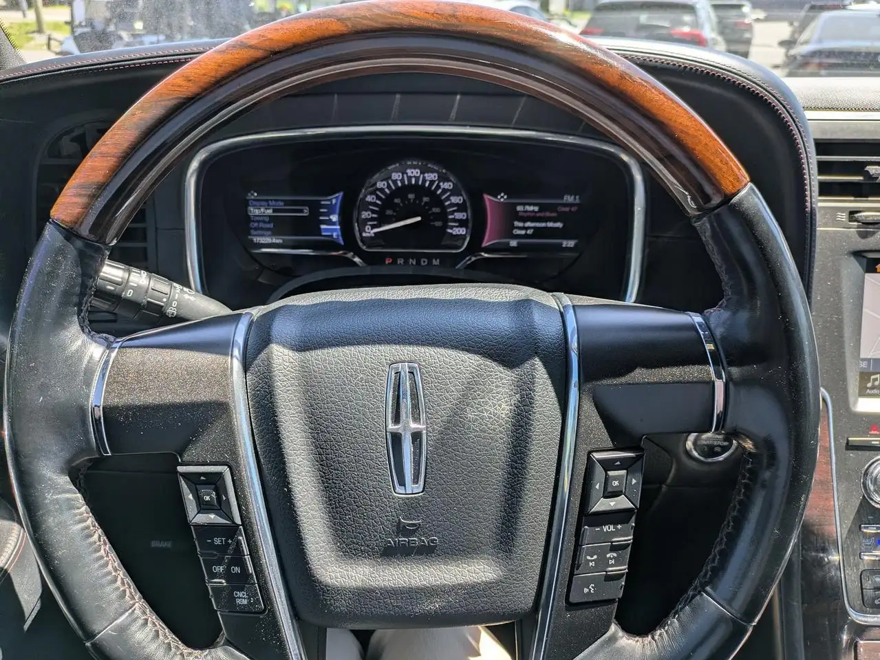 Lincoln Navigator снимка Lincoln Navigator
