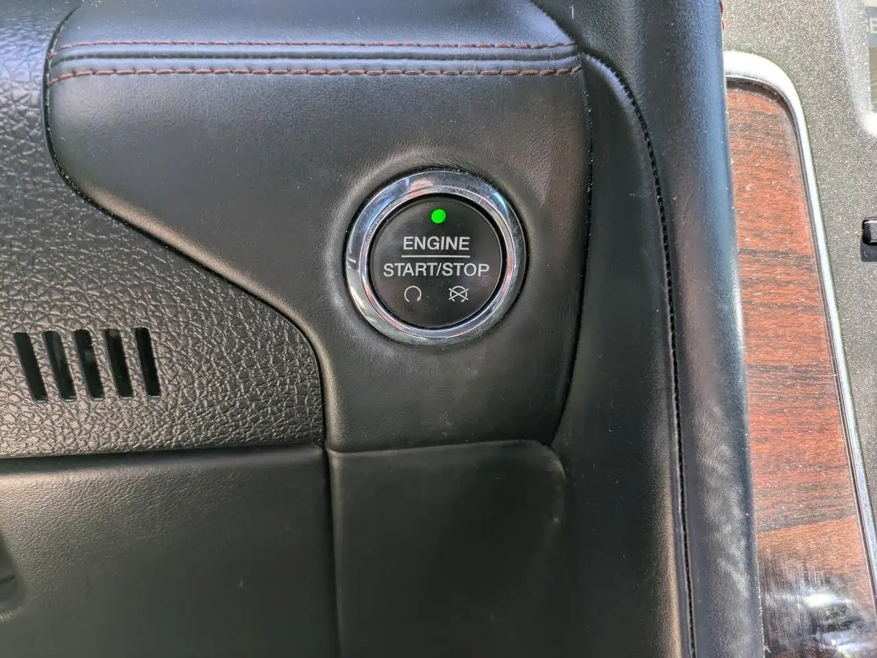 Lincoln Navigator снимка Lincoln Navigator