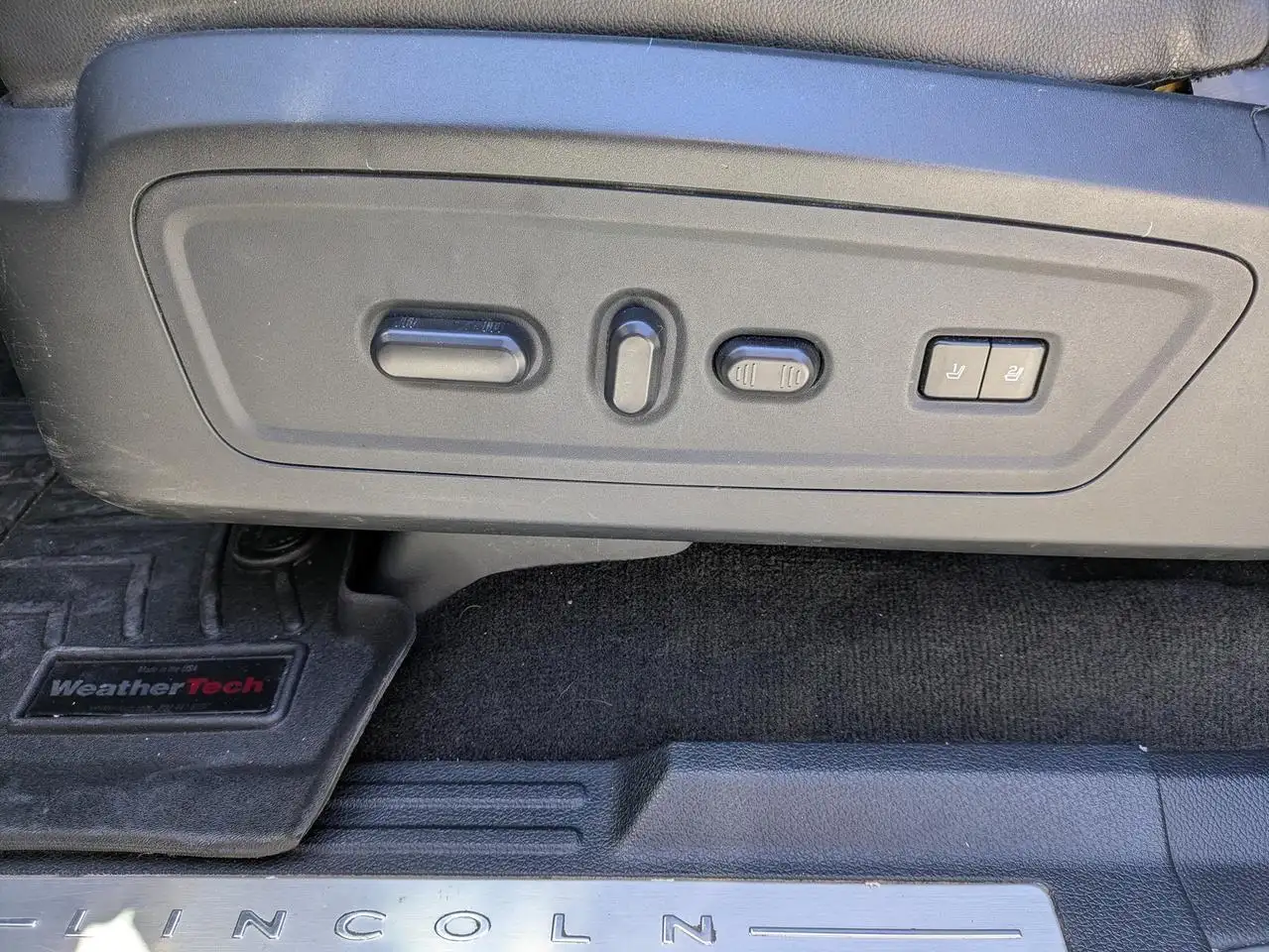 Lincoln Navigator снимка Lincoln Navigator