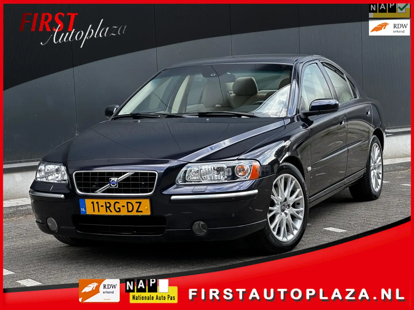 Volvo S60 2.4 Summum AUTOMAAT LEDER/MEMORY/CRUISE Blauw - 1