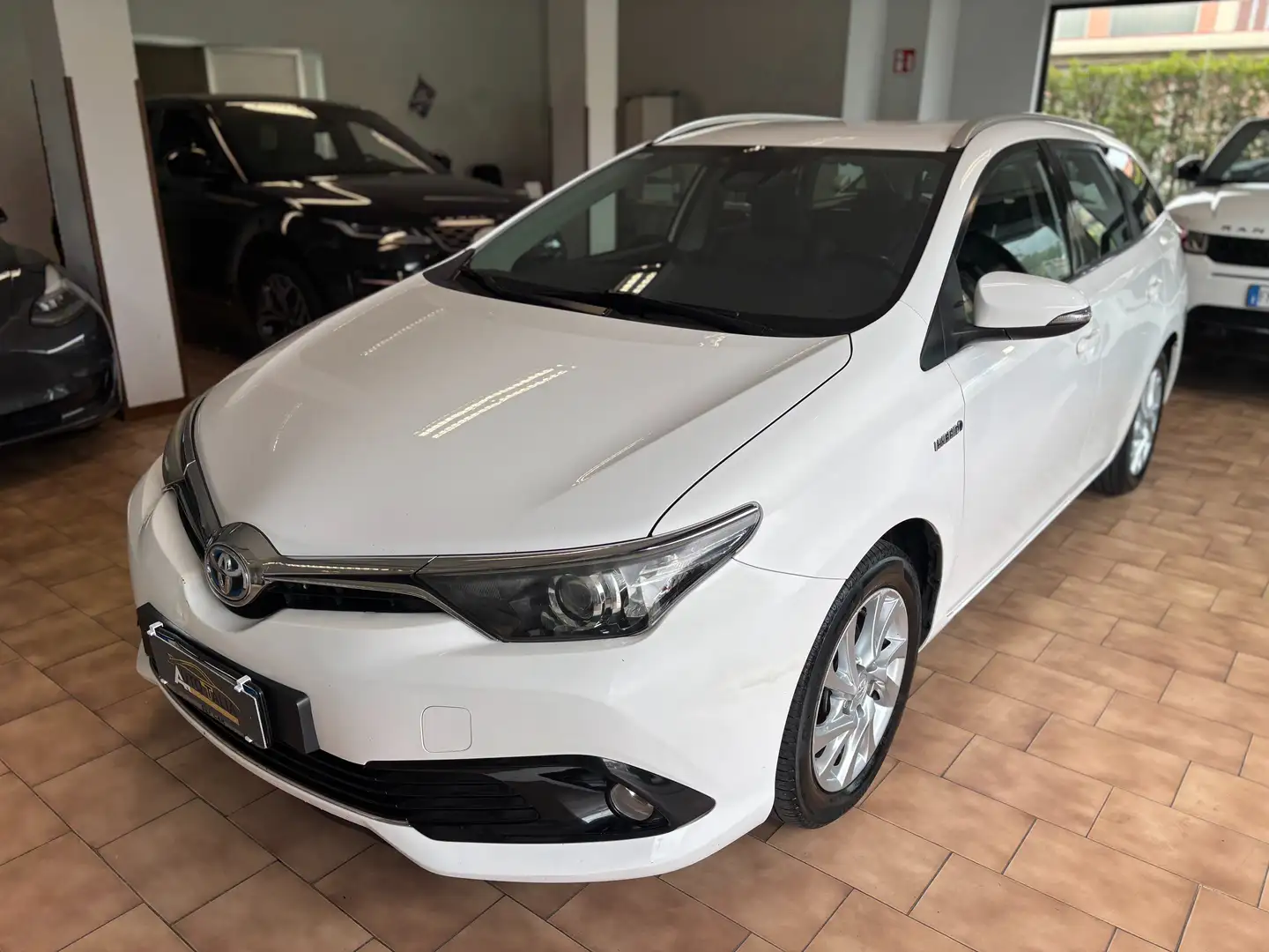 Toyota Auris Touring Sports 1.8h *EURO6B Blanco - 1