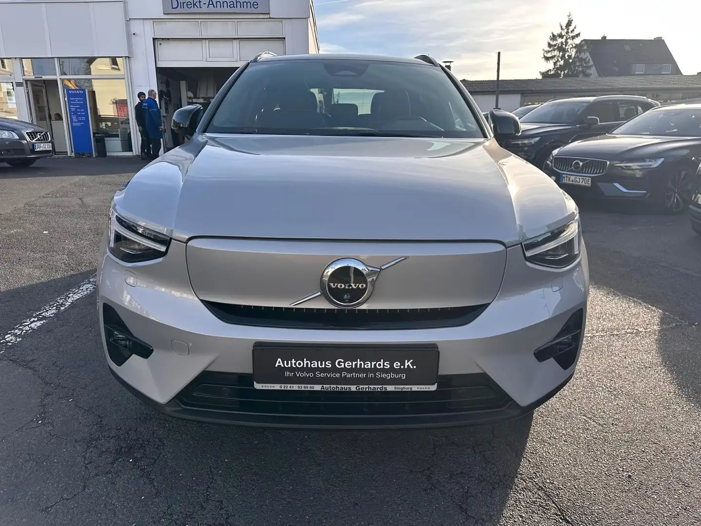 Volvo EX40 RWD Ext. Range 82kWh Ultra,Pano,360°,AHK,WP Silber - 2