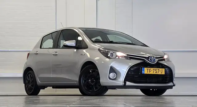 Toyota Yaris view 2