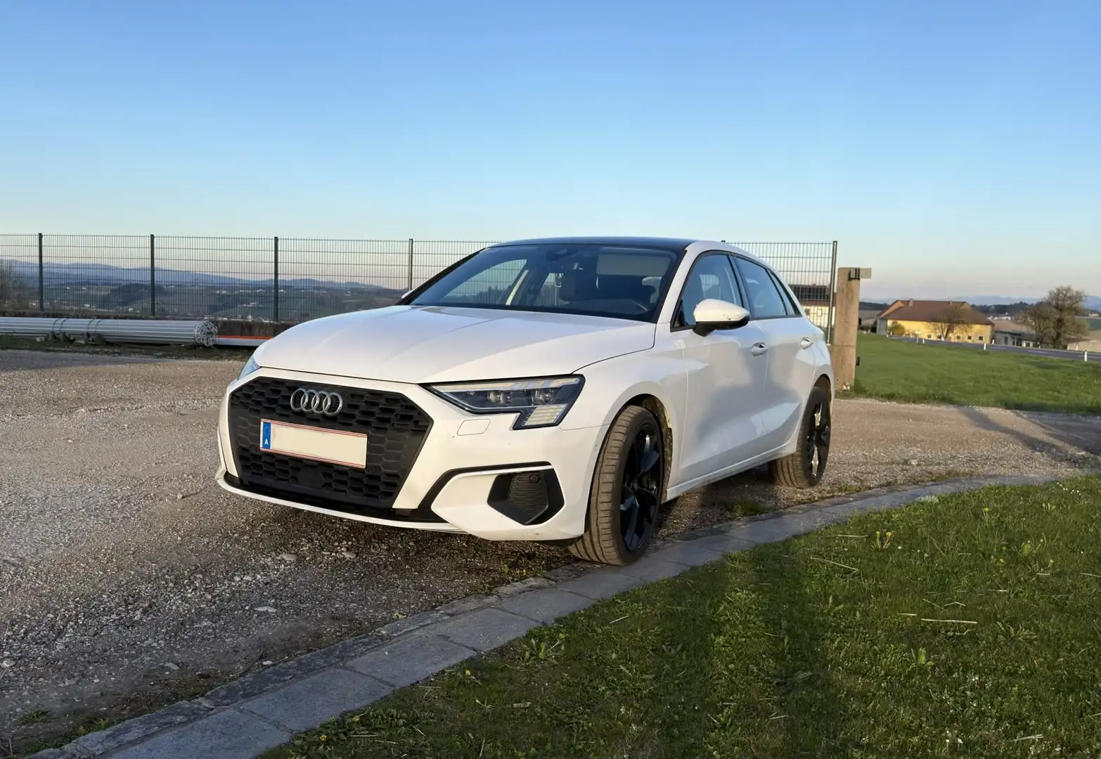 Audi A3 Sportback 35 TDI S-tronic, Matrix-LED, HUD, B&O Weiß - 1