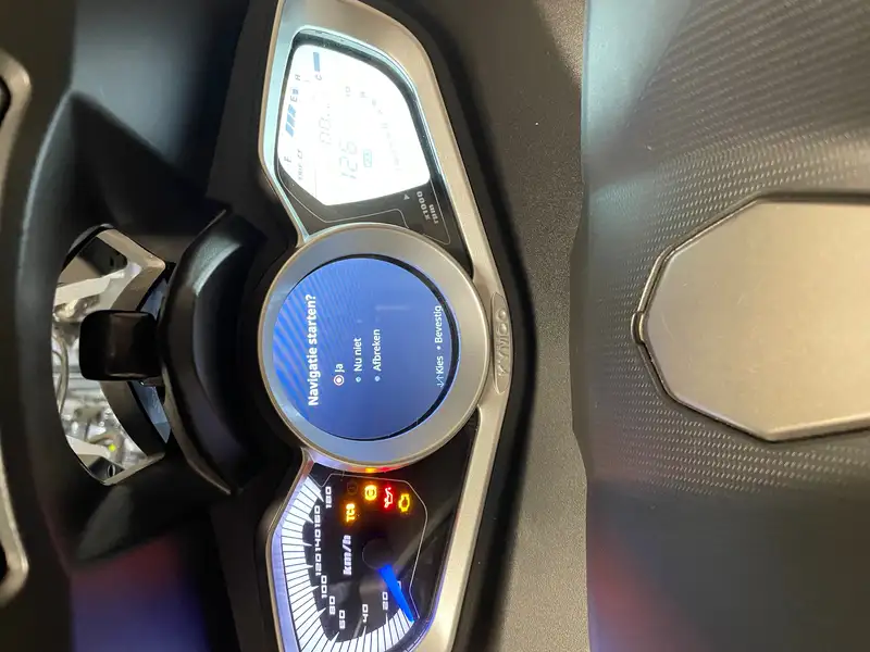 Kymco Xciting S 400i ABS - foto 7