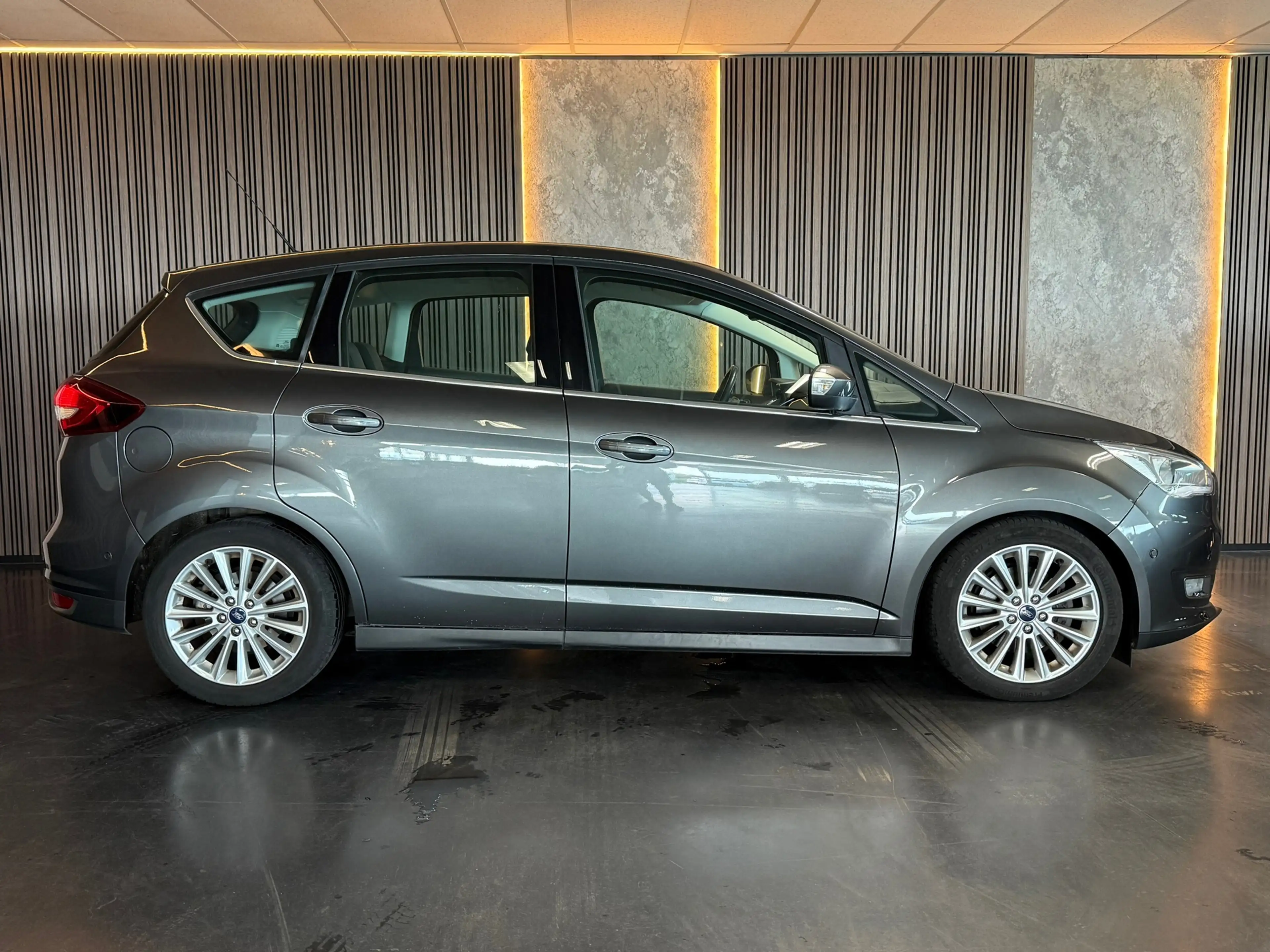 Ford C-Max 1.5 Titanium Automaat | Lage KM NAP | Navi | PDC | — photo 10