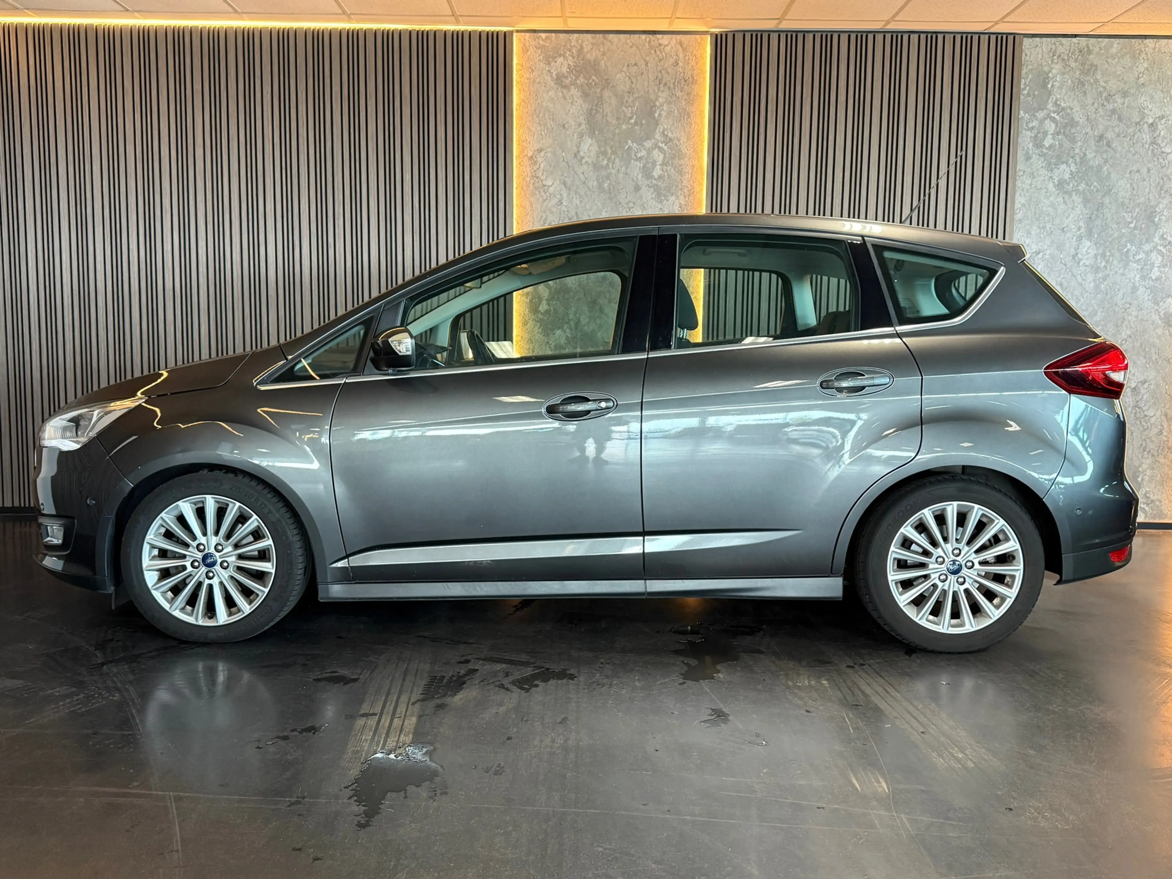 Ford C-Max 1.5 Titanium Automaat | Lage KM NAP | Navi | PDC | — photo 6