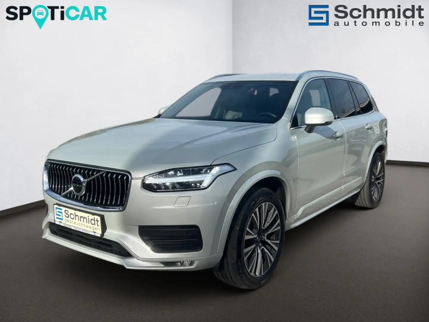 Volvo XC90 B5 AWD Momentum Pro Grijs - 2