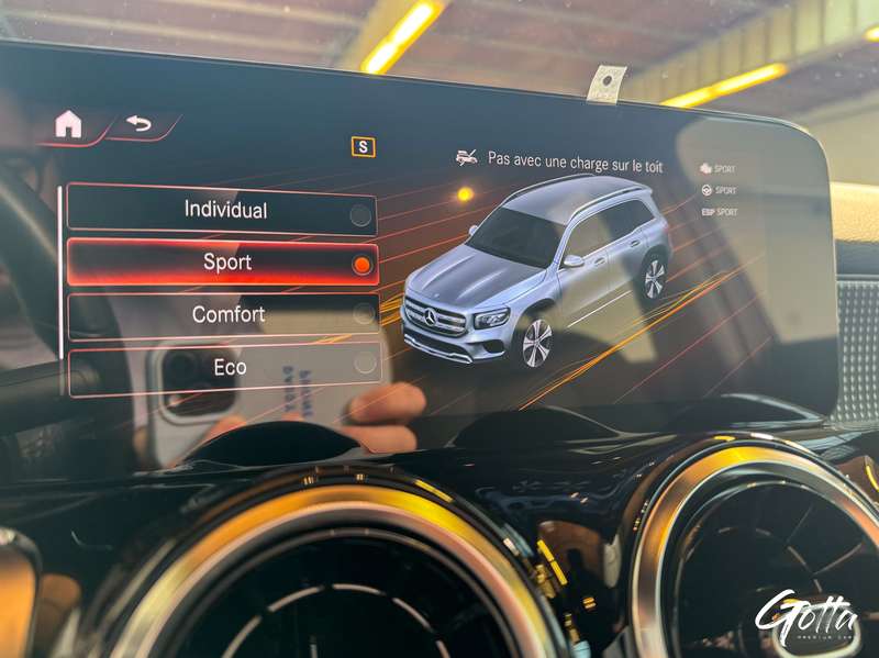 Photo du véhicule Mercedes-Benz GLB 200