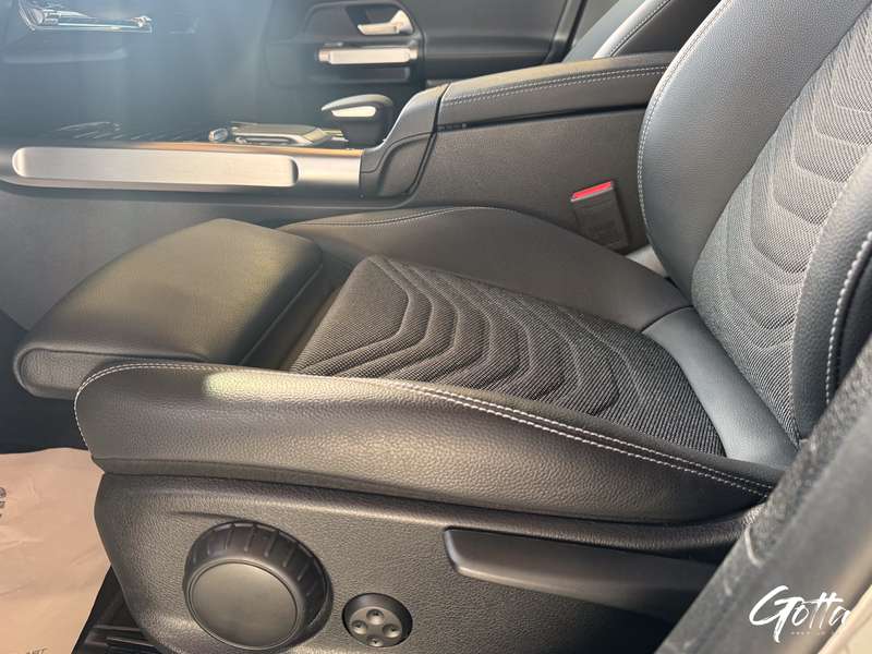 Photo du véhicule Mercedes-Benz GLB 200