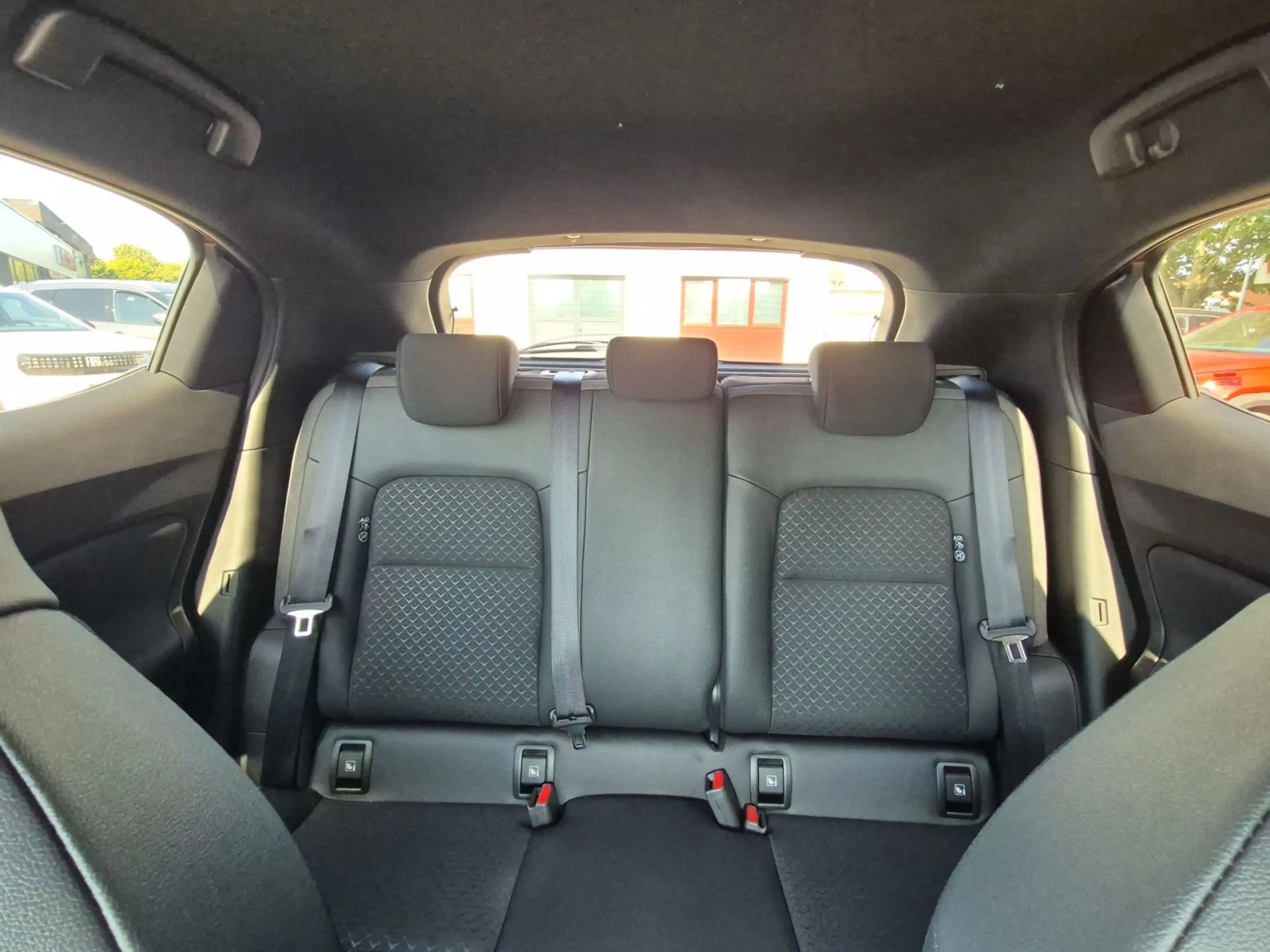 Nissan Juke 1.6 Hybrid N-Connecta Hybrid — photo 13