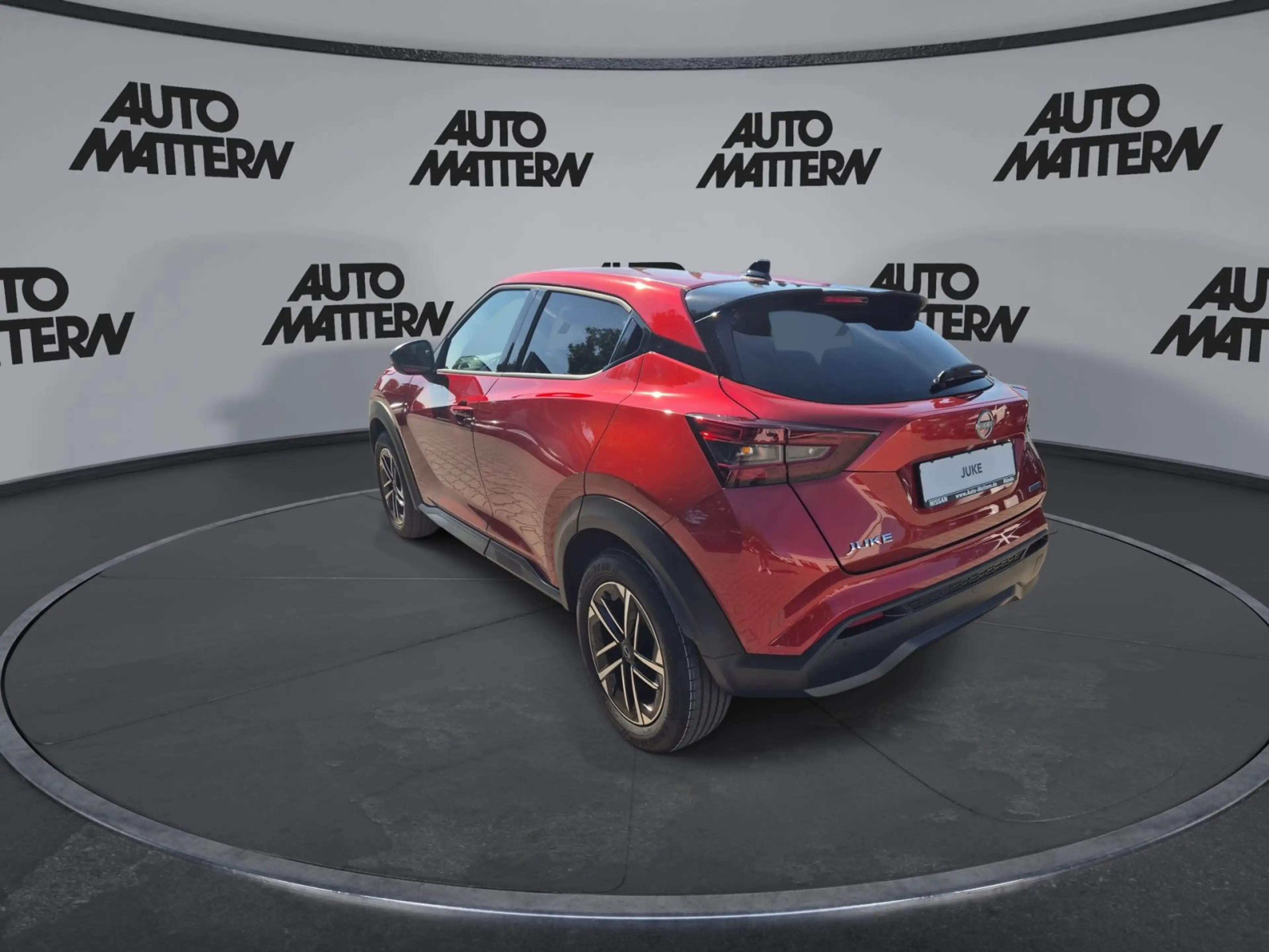 Nissan Juke 1.6 Hybrid N-Connecta Hybrid — photo 6