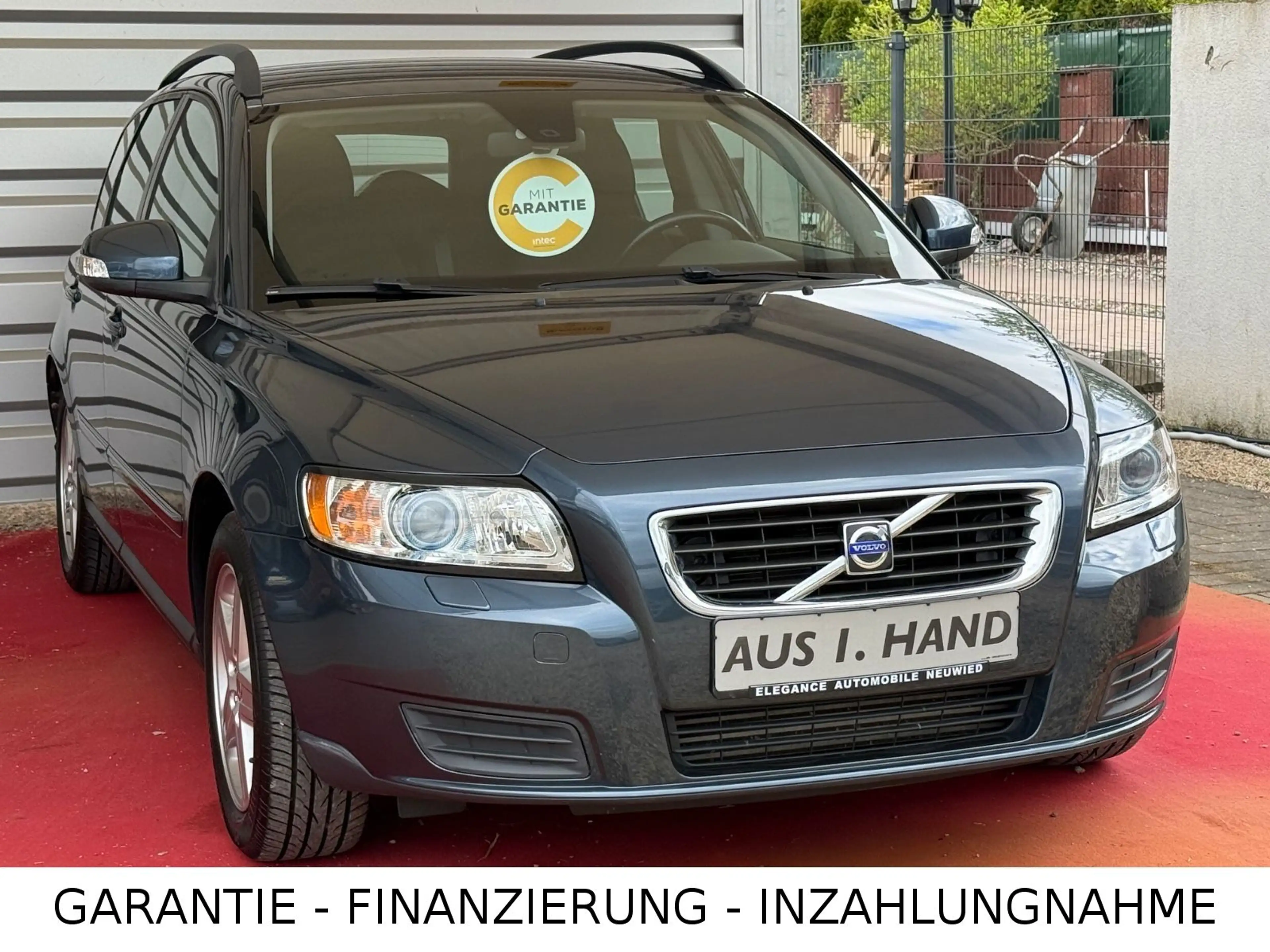 Volvo V50 Kombi 1.6 D /1.Hand/Scheckheft/*WENIG KM*